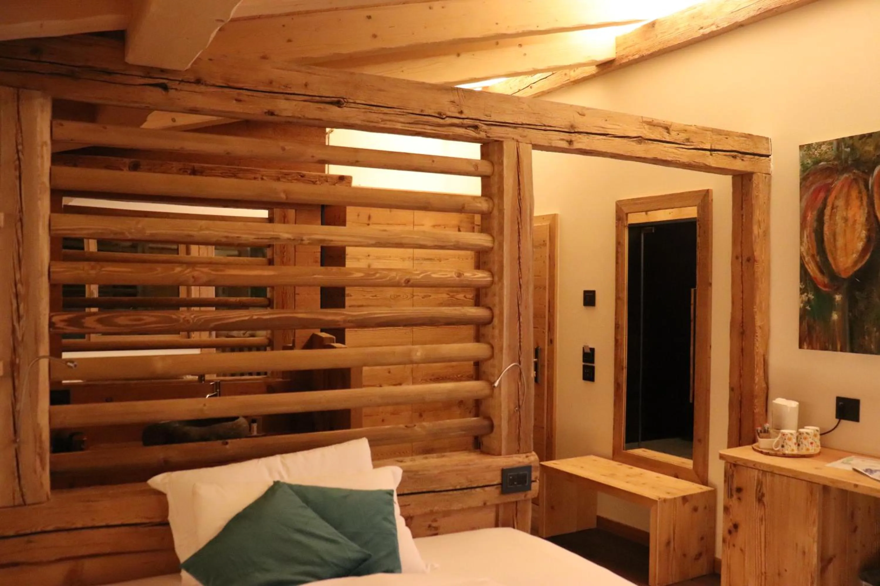 Bed in Hotel Ciasa Lorenzi