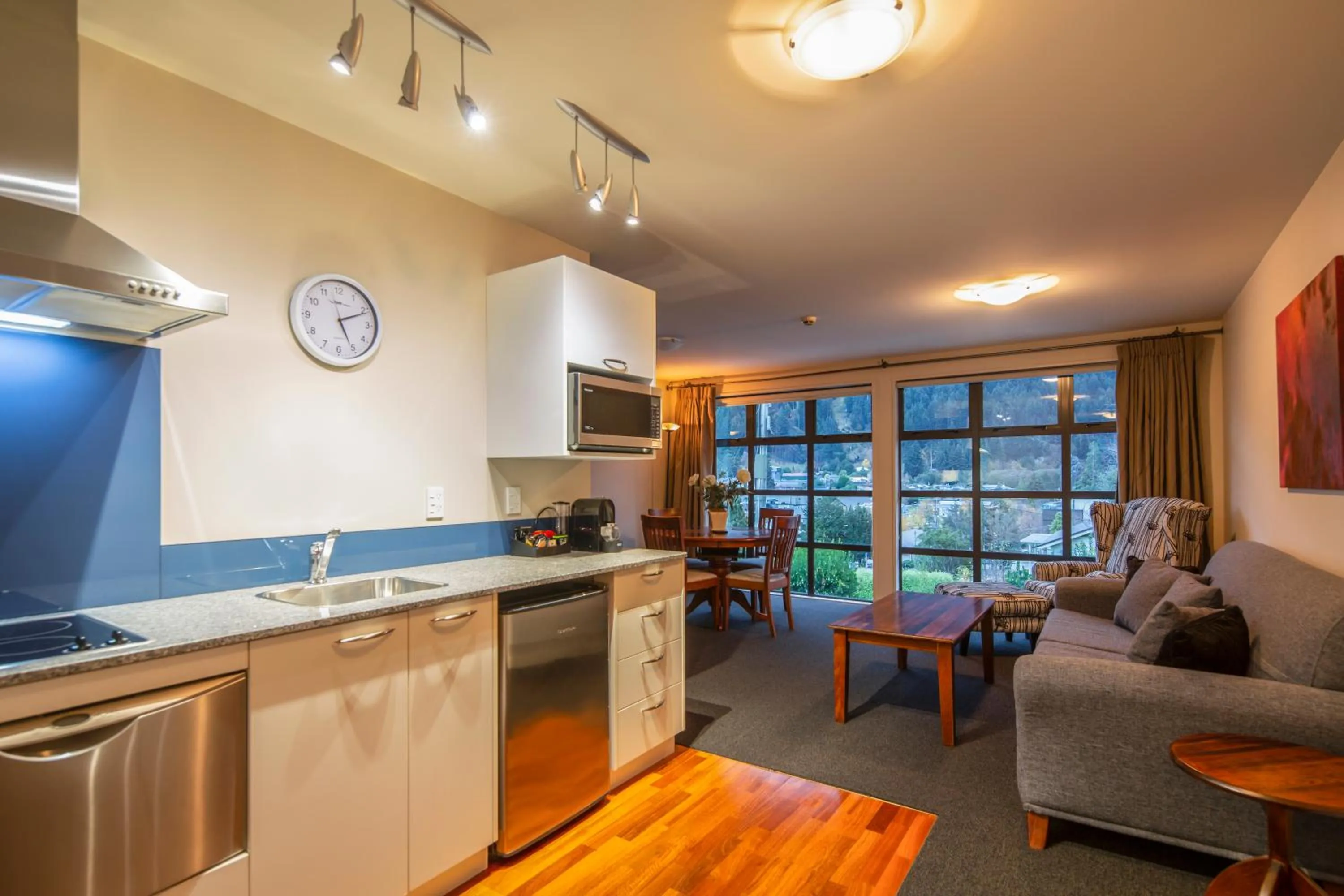 Kitchen or kitchenette in The Glebe Apartments