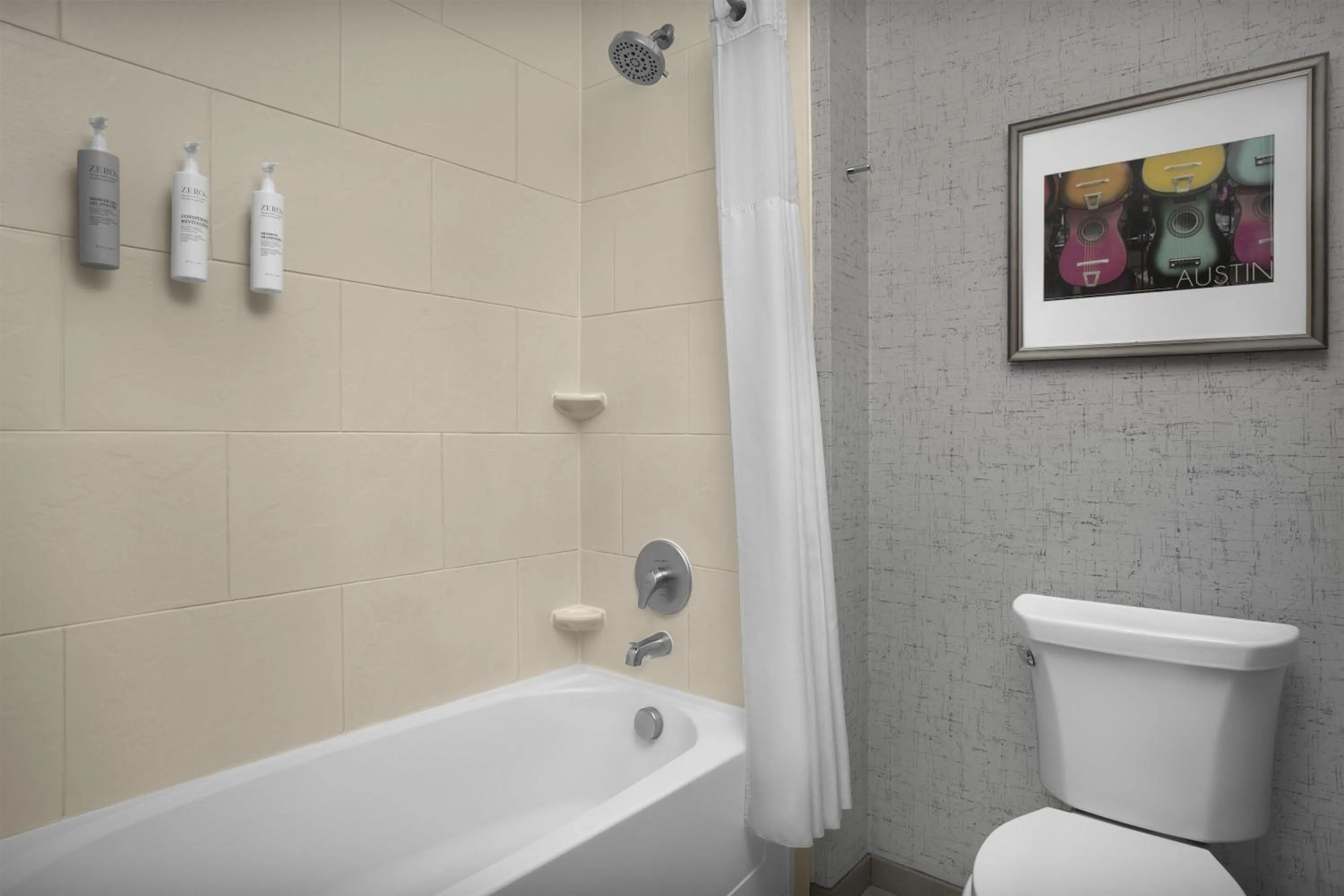 Bathroom in Hampton Inn and Suites Austin University Capitol