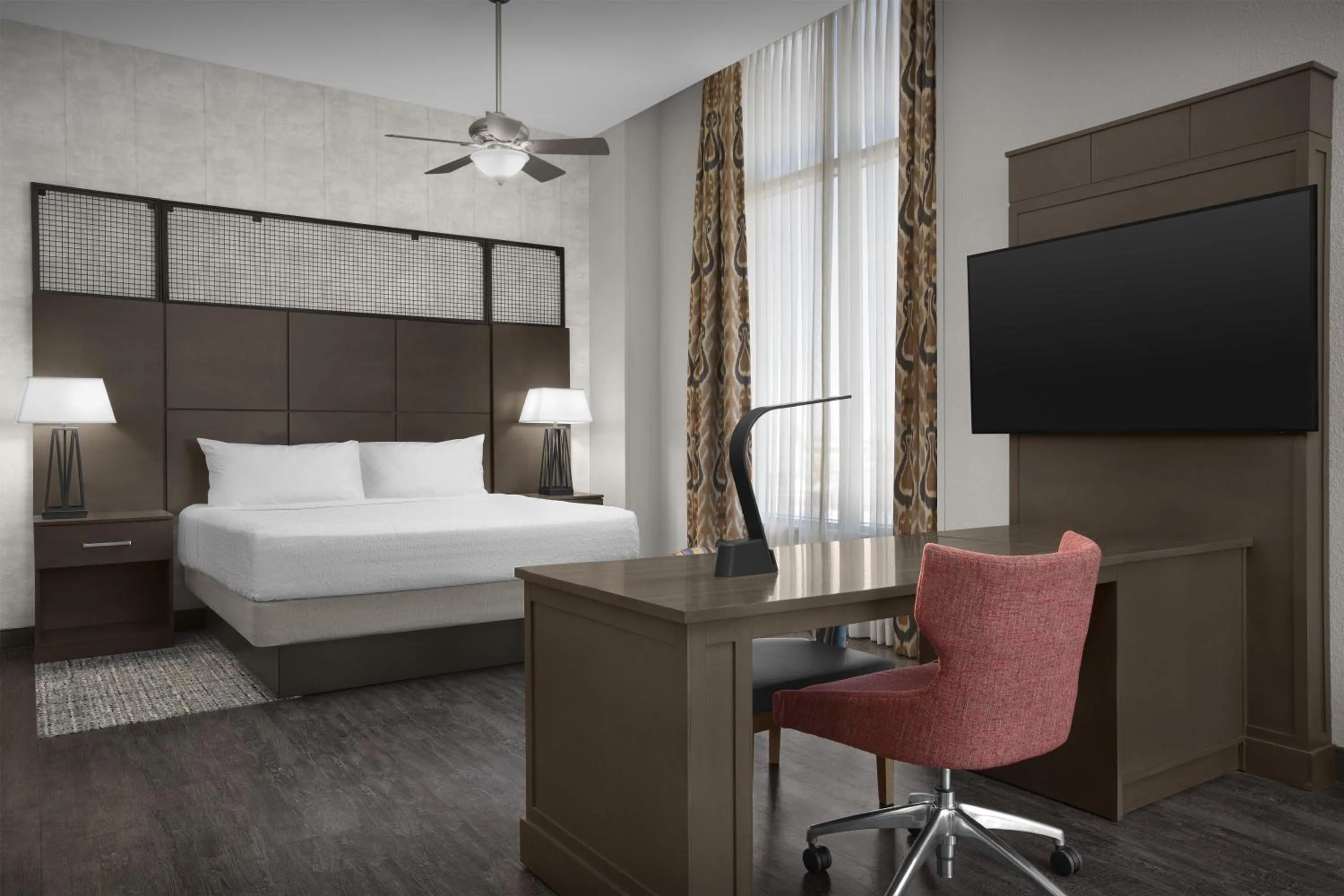 Bedroom, Bed in Hampton Inn and Suites Austin University Capitol