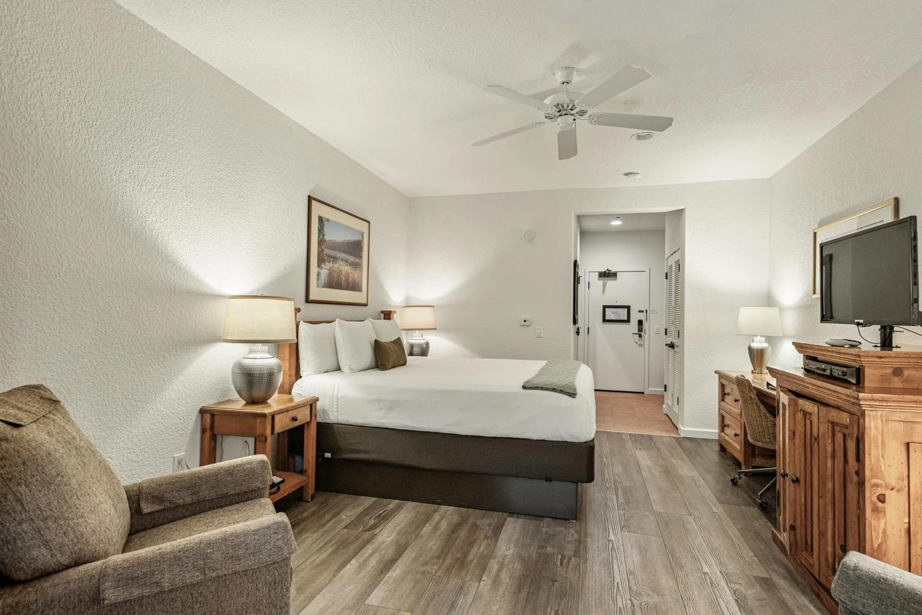 Bedroom, Bed in El Pueblo Inn