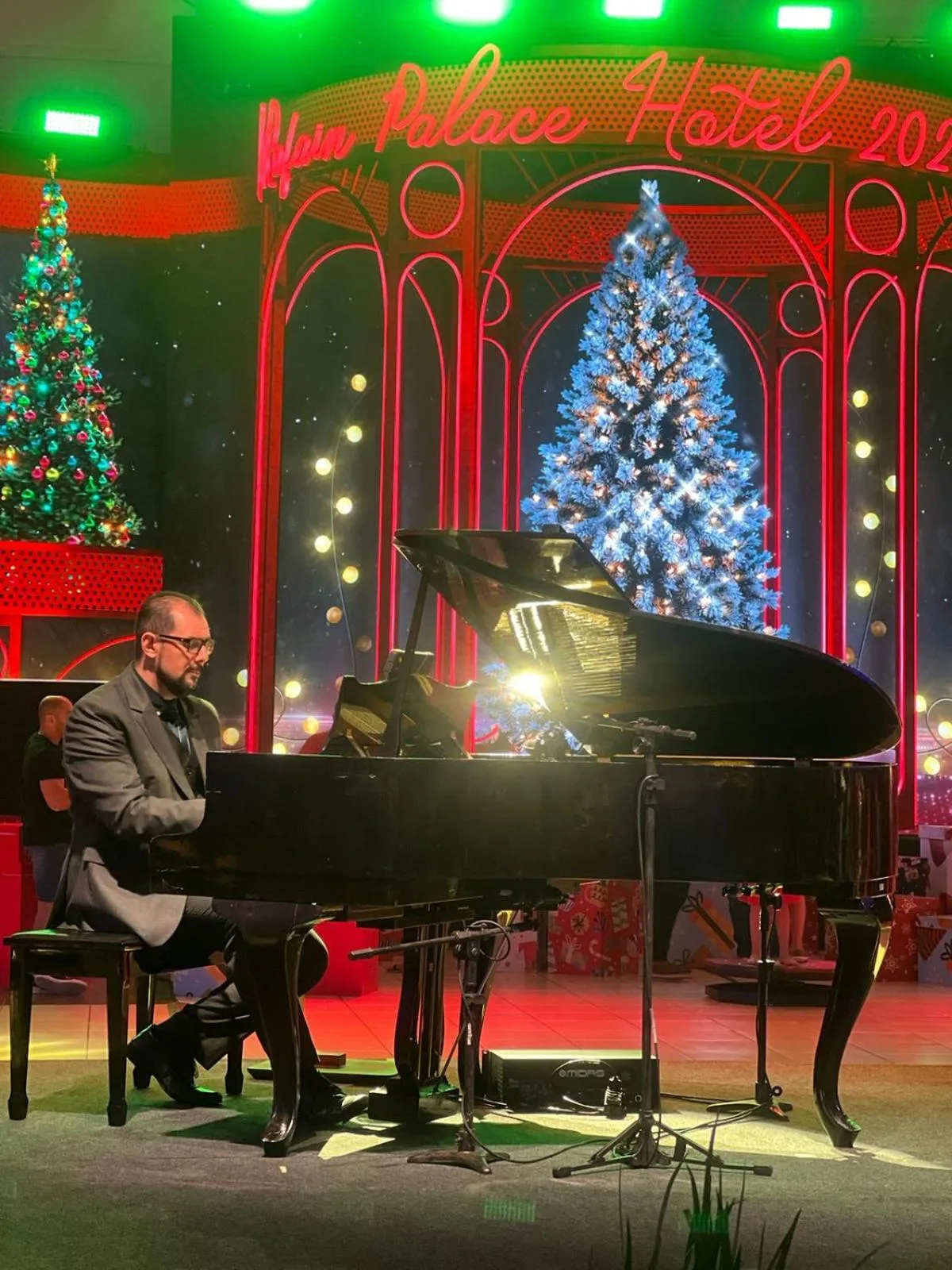 People in Rafain Palace Hotel & Convention Center