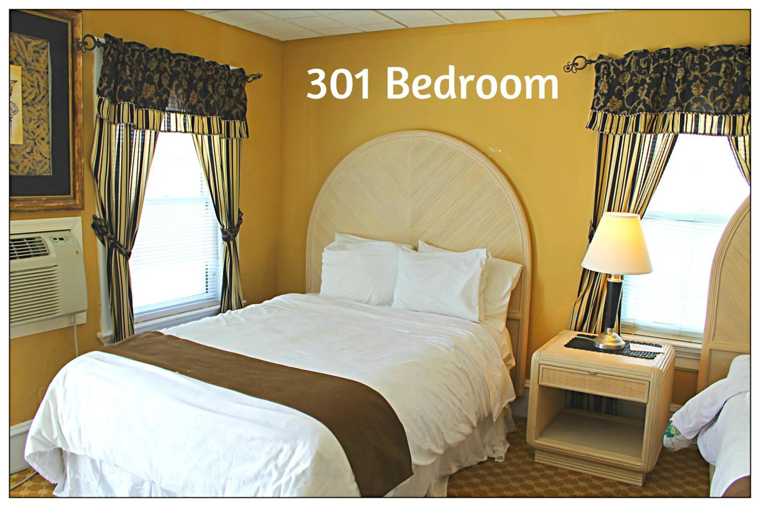 Bedroom, Bed in Ocean Manor 1100 Inn