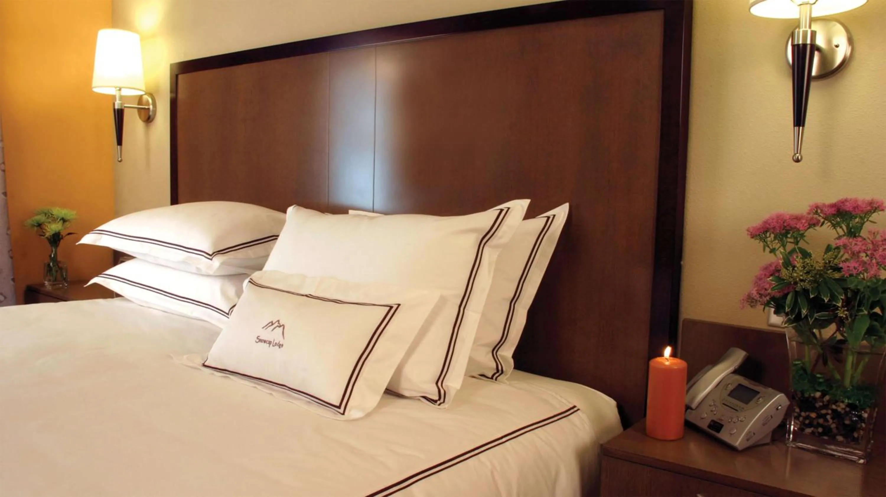 Bedroom, Bed in Best Western Snowcap Lodge