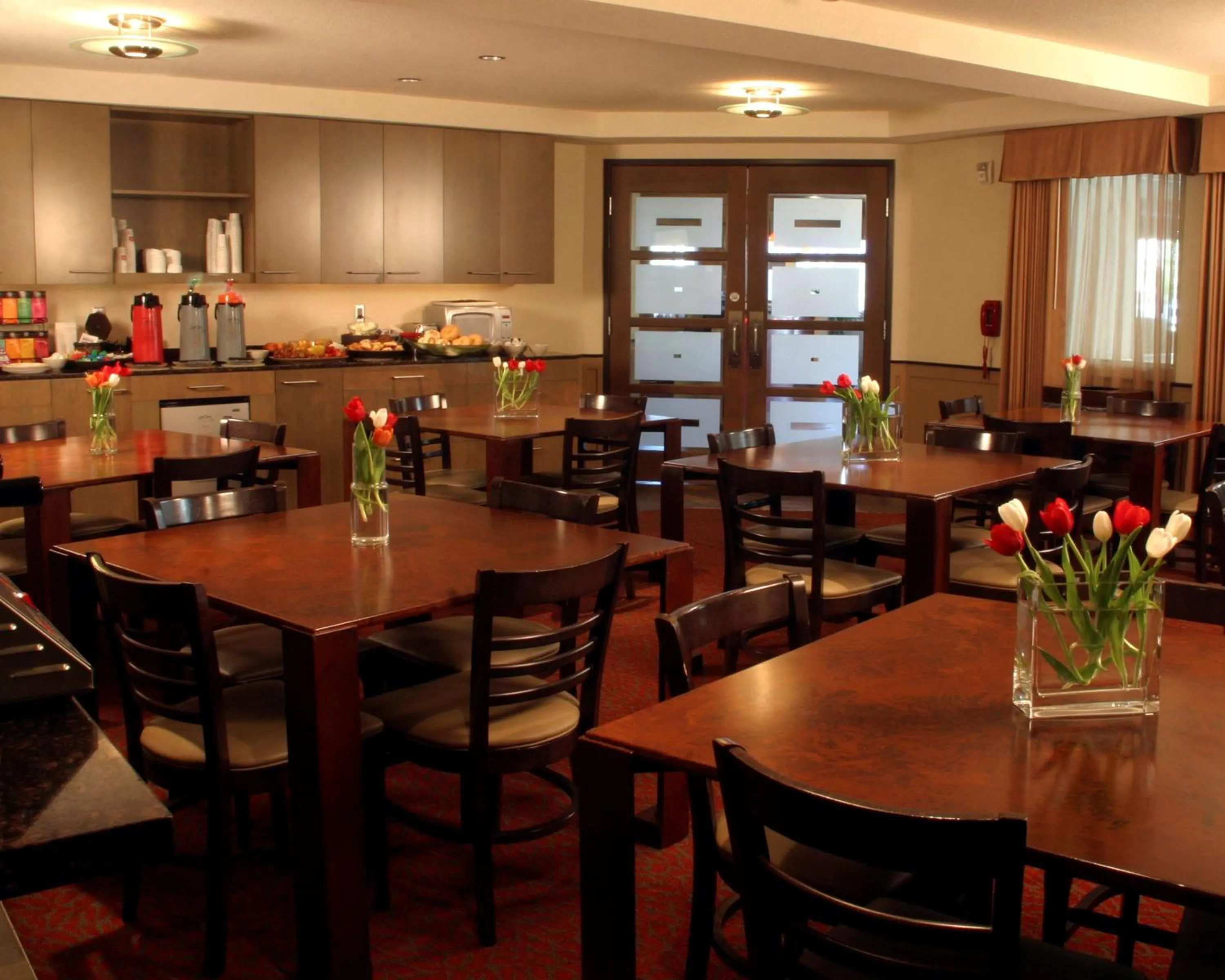 Restaurant/places to eat in Best Western Snowcap Lodge