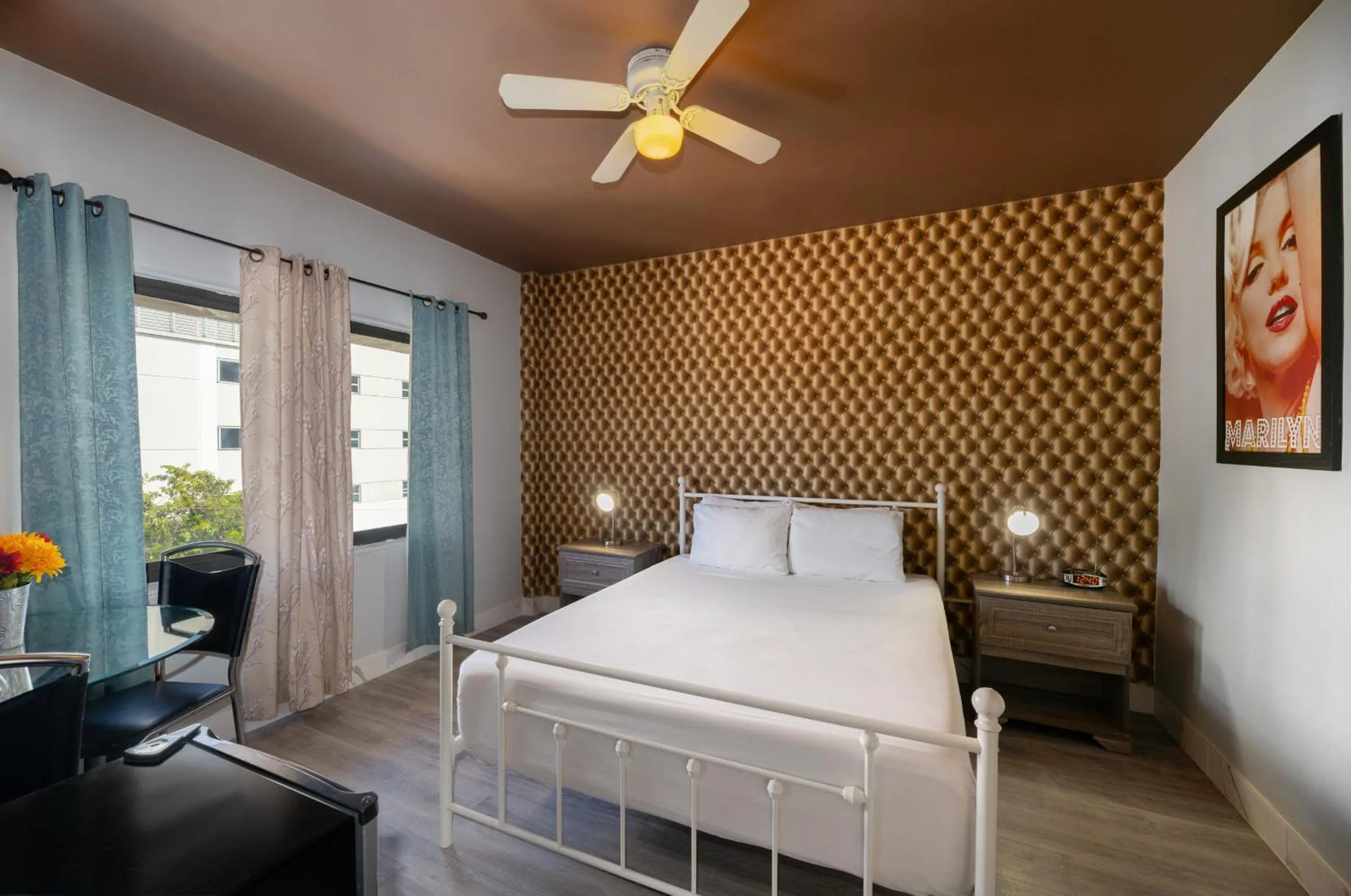 Bed in Notebook Miami Beach