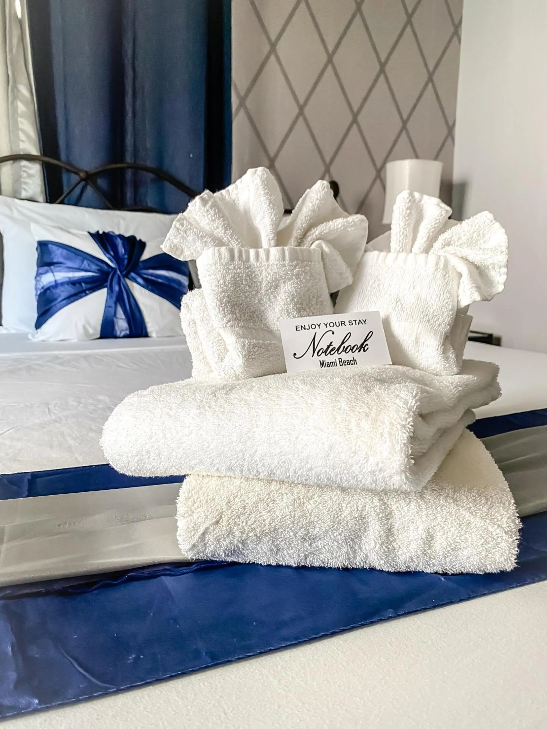 Bed in Notebook Miami Beach