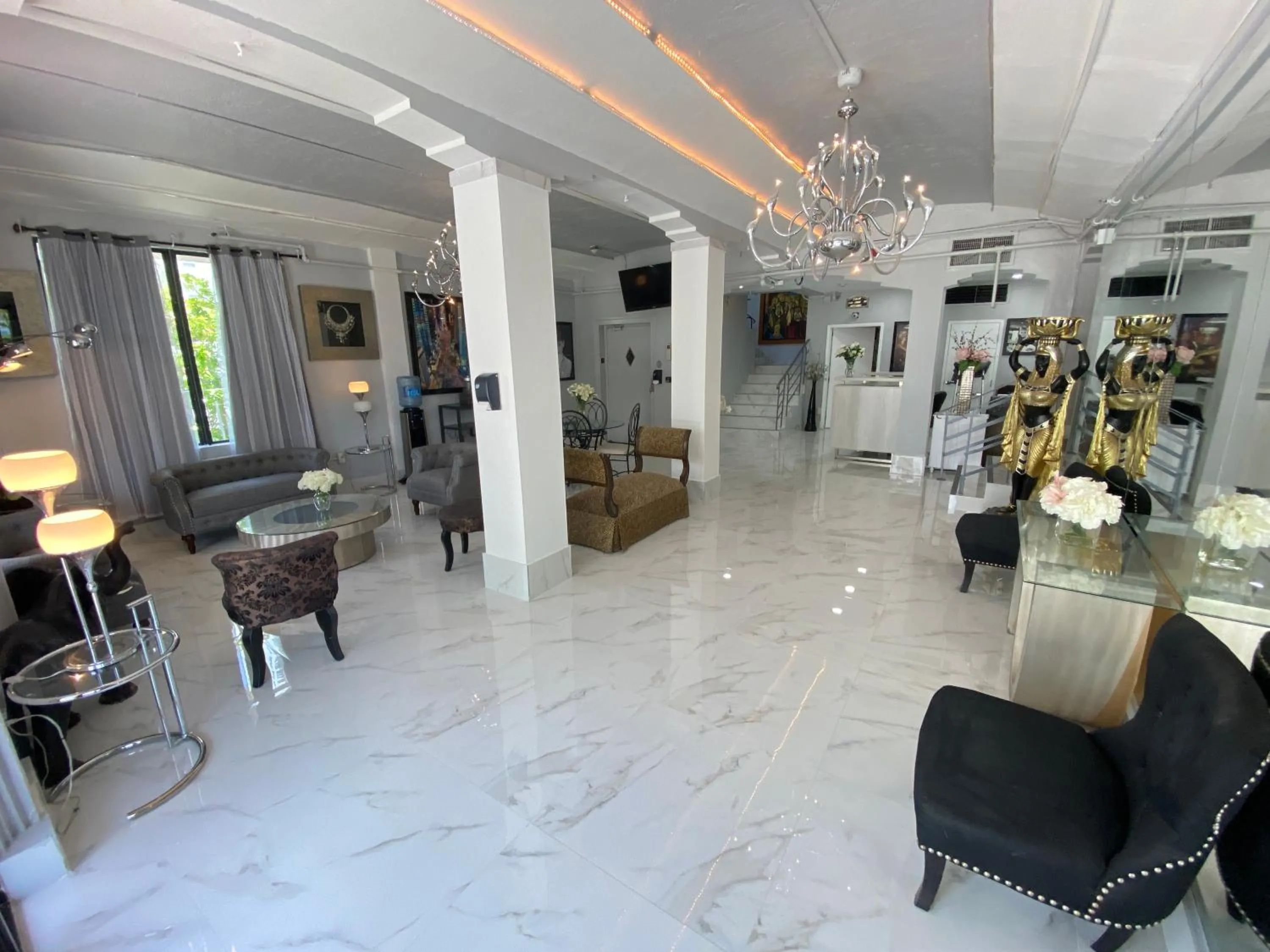 Lobby or reception in Notebook Miami Beach