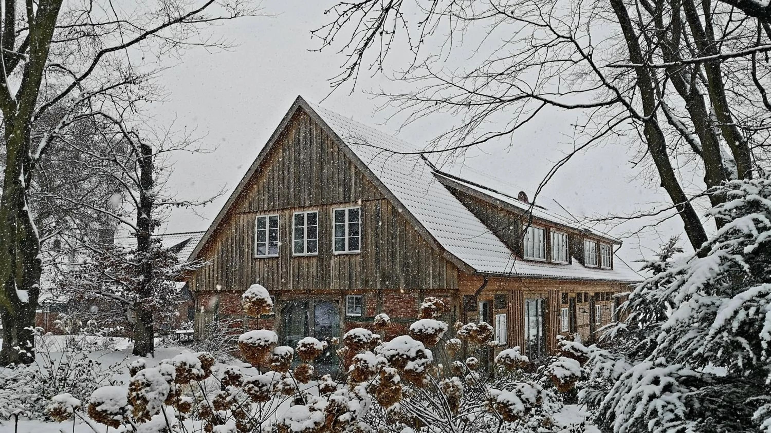 Property building in Nordenholzer Hofhotel
