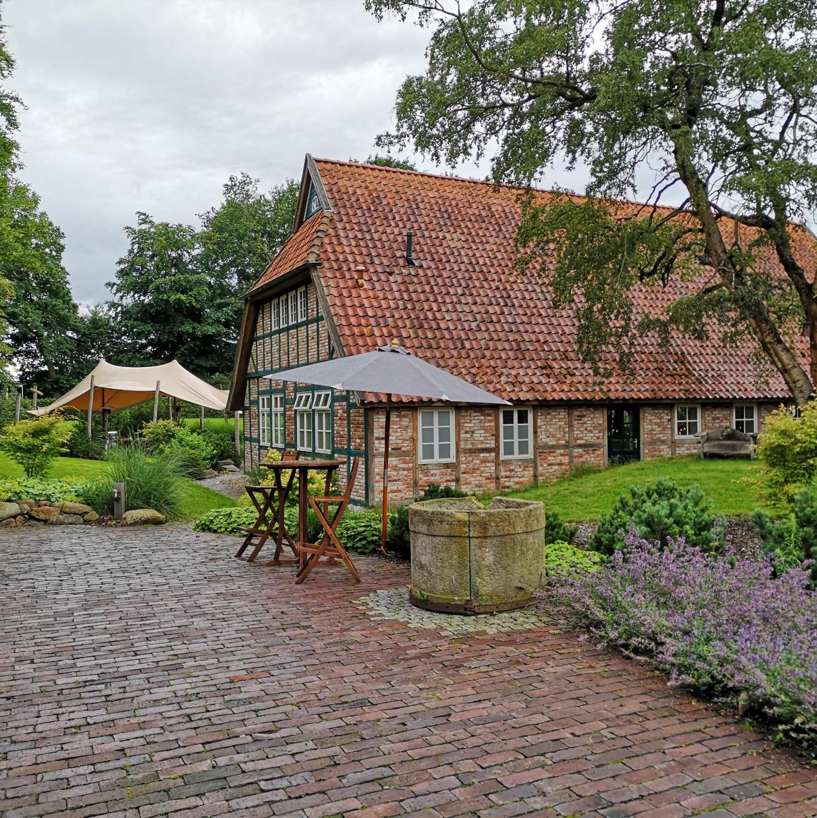 Inner courtyard view in Nordenholzer Hofhotel