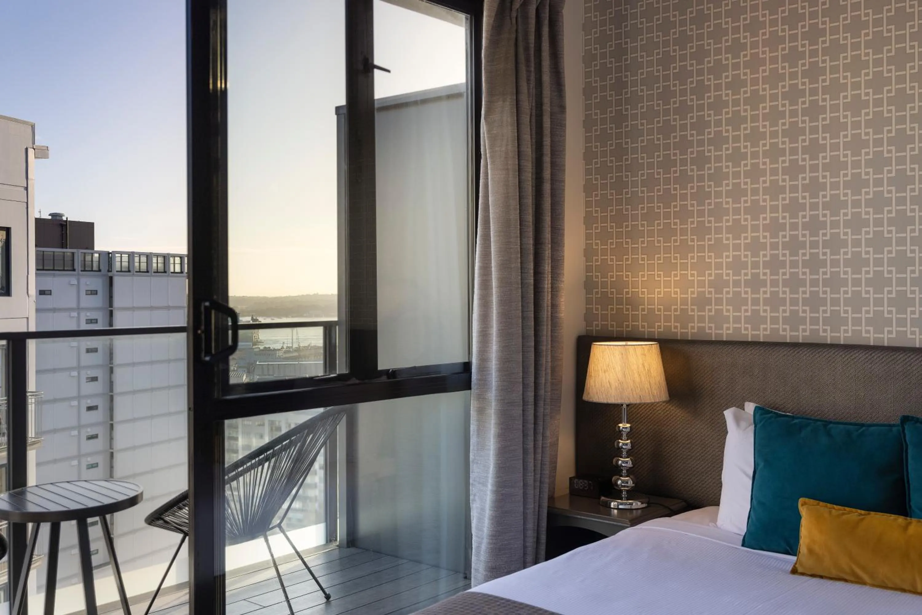 Balcony/Terrace, Bed in Quest on Eden Auckland CBD Apartment Hotel