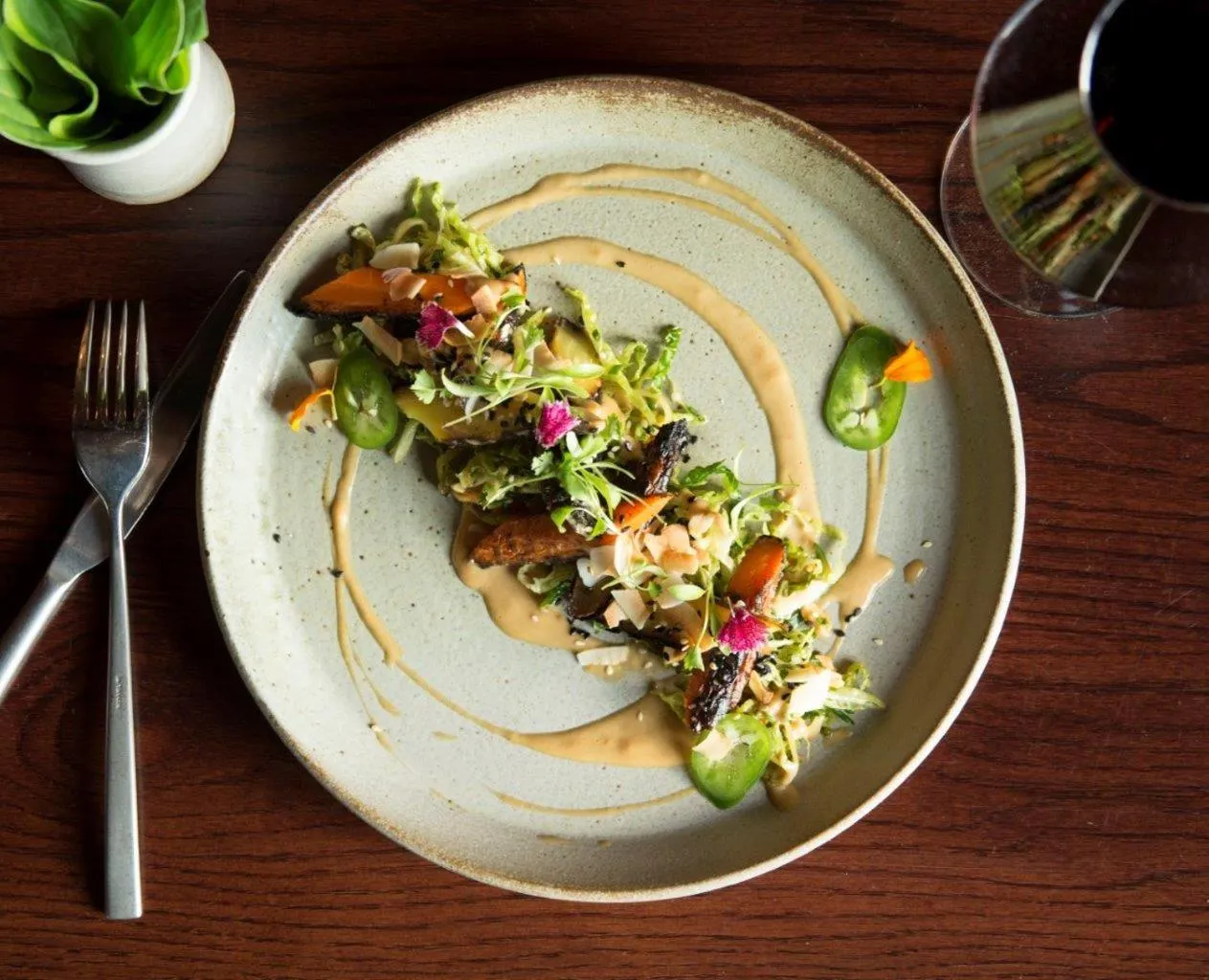 Restaurant/places to eat in The Delafield Hotel