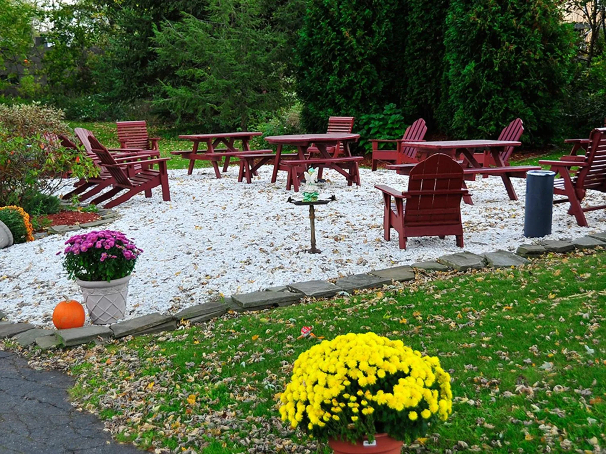 Patio in Willows Motel