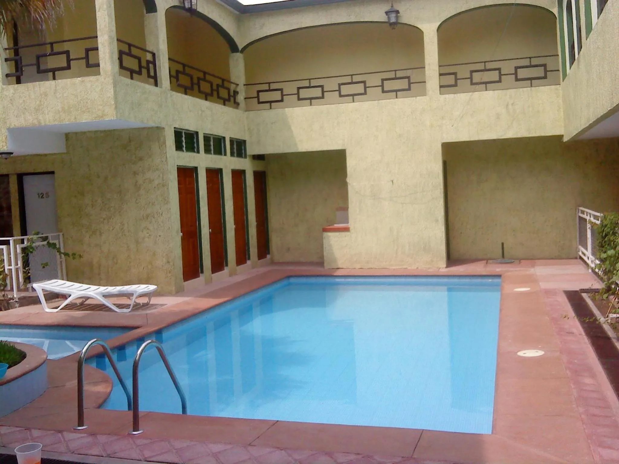 Swimming Pool in Hotel Coranda