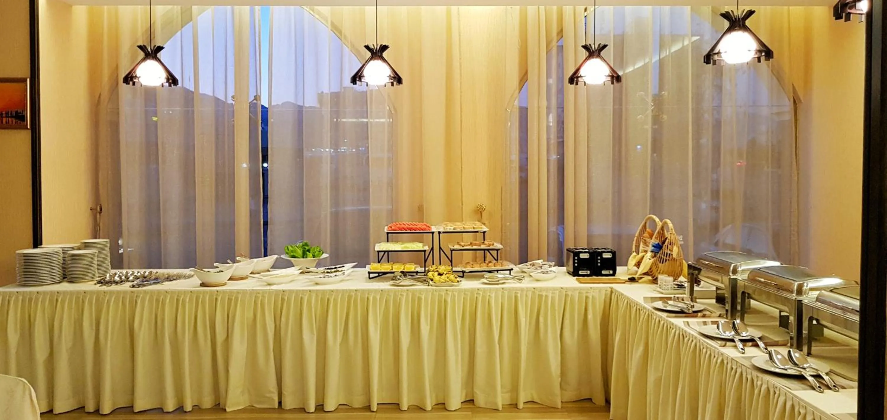 Food in Muscat Plaza Hotel