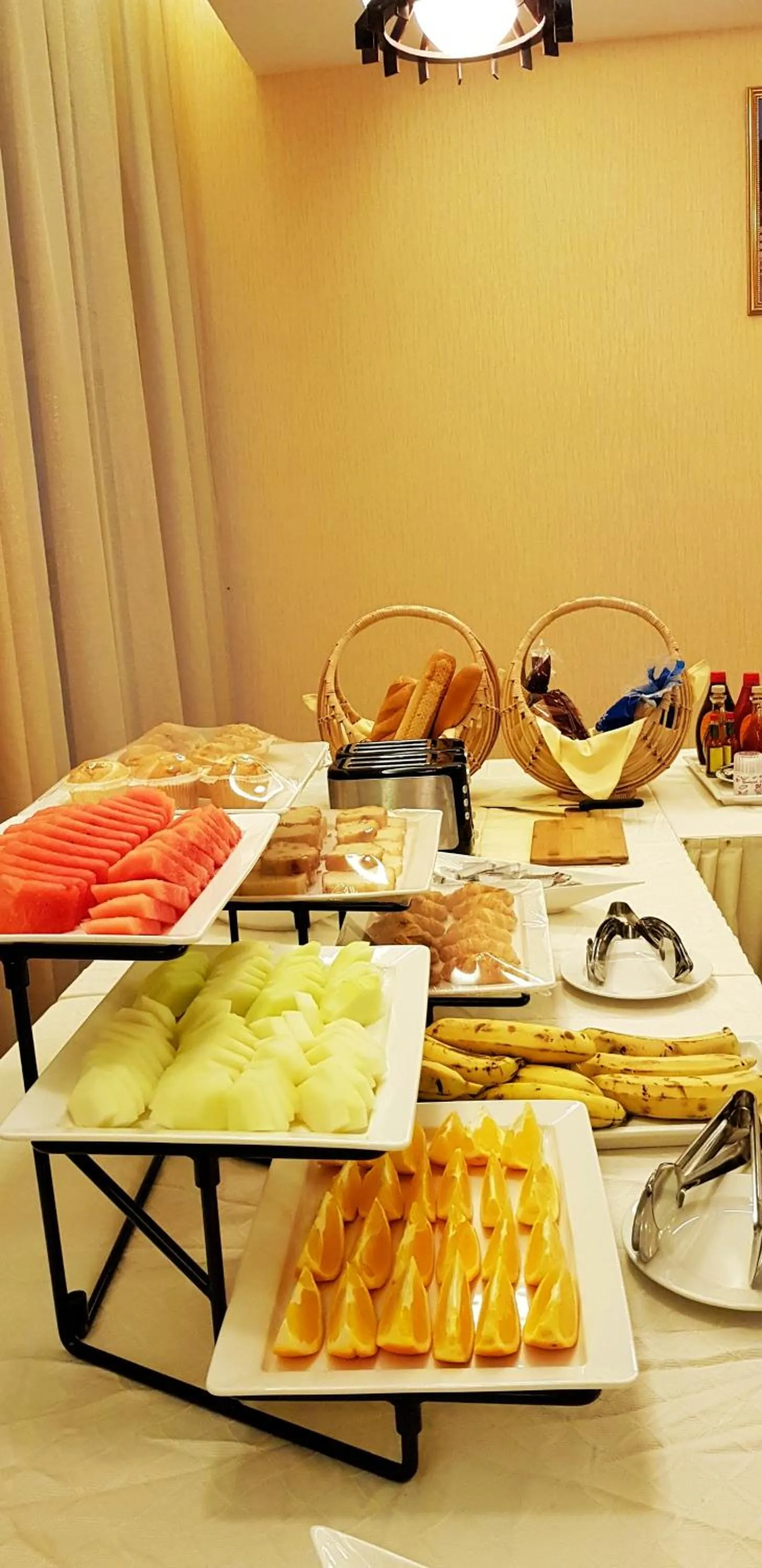 Food in Muscat Plaza Hotel