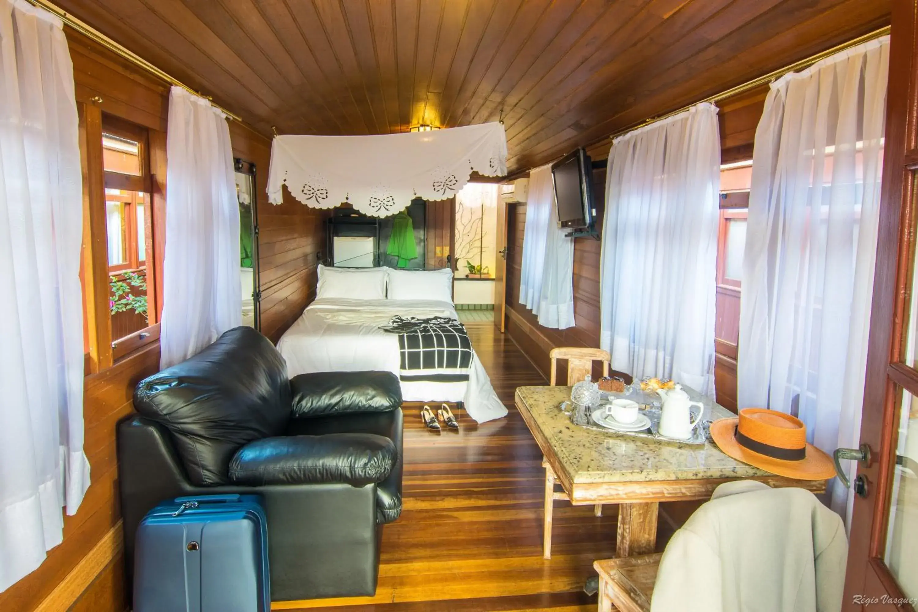 Deluxe Quadruple Room in Pousada Trem do Imperador Deluxe Quadruple Room in Pousada Trem do Imperador