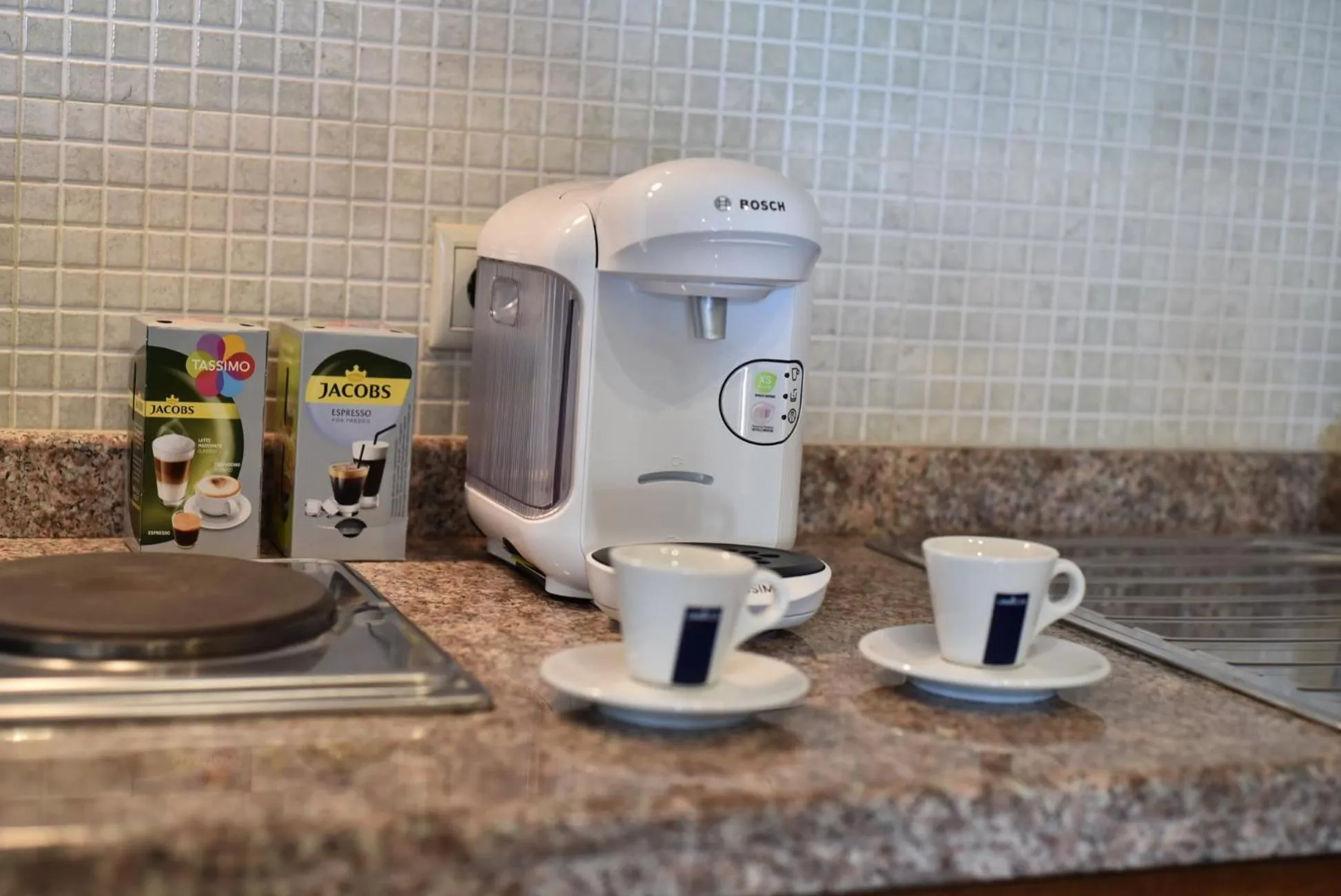 Coffee/tea facilities in 24 Seven Boutique Hotel