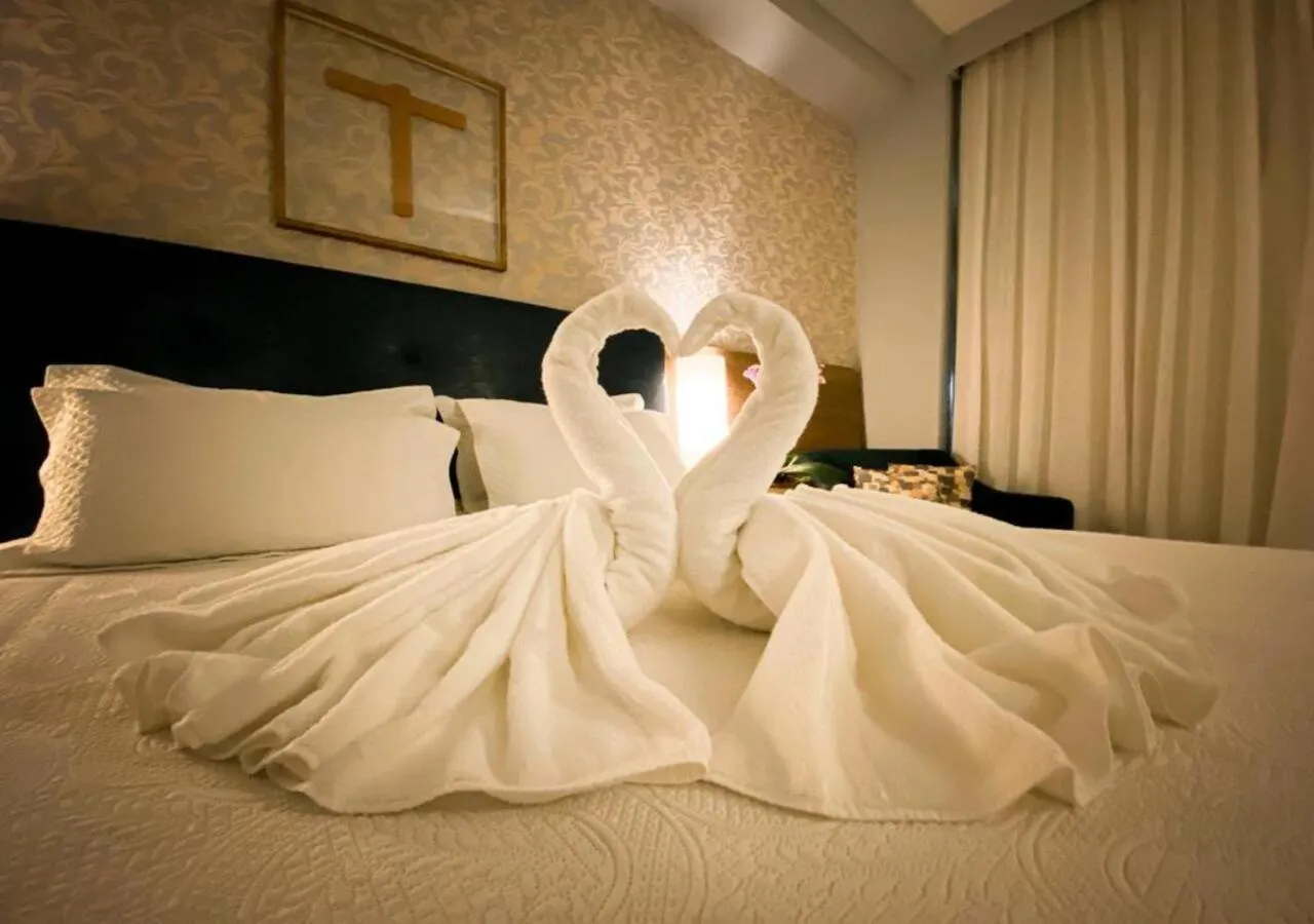 Bedroom, Bed in Hotel Rainha do Brasil