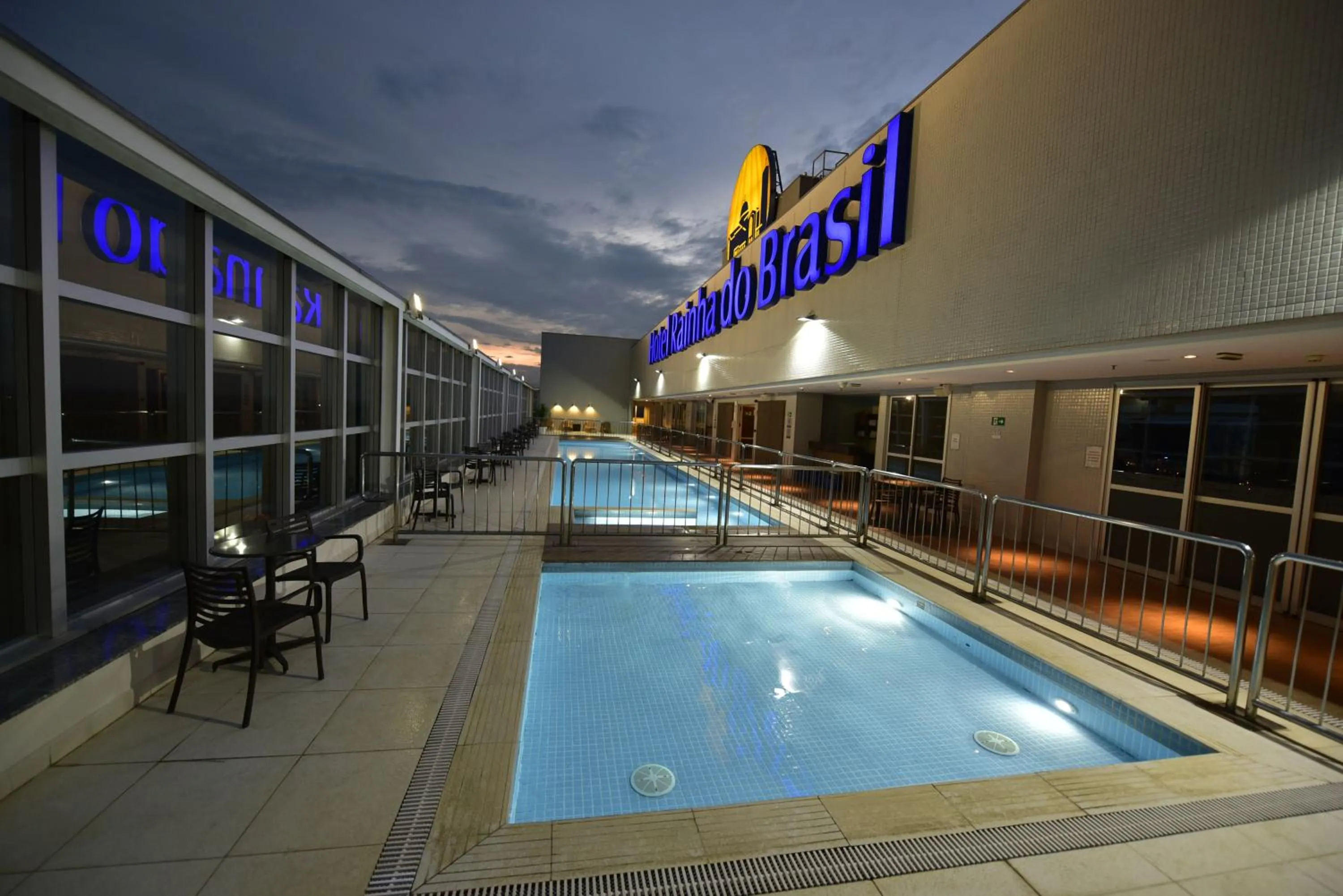 Swimming pool in Hotel Rainha do Brasil