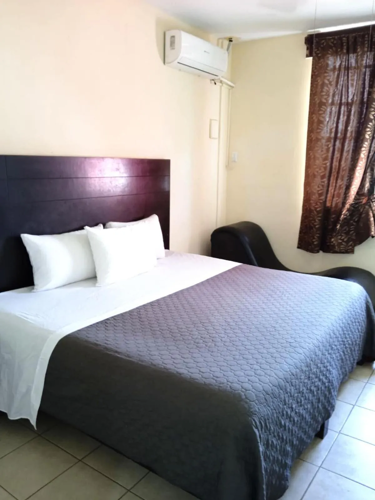 Bedroom, Bed in Hotel Maria Elena