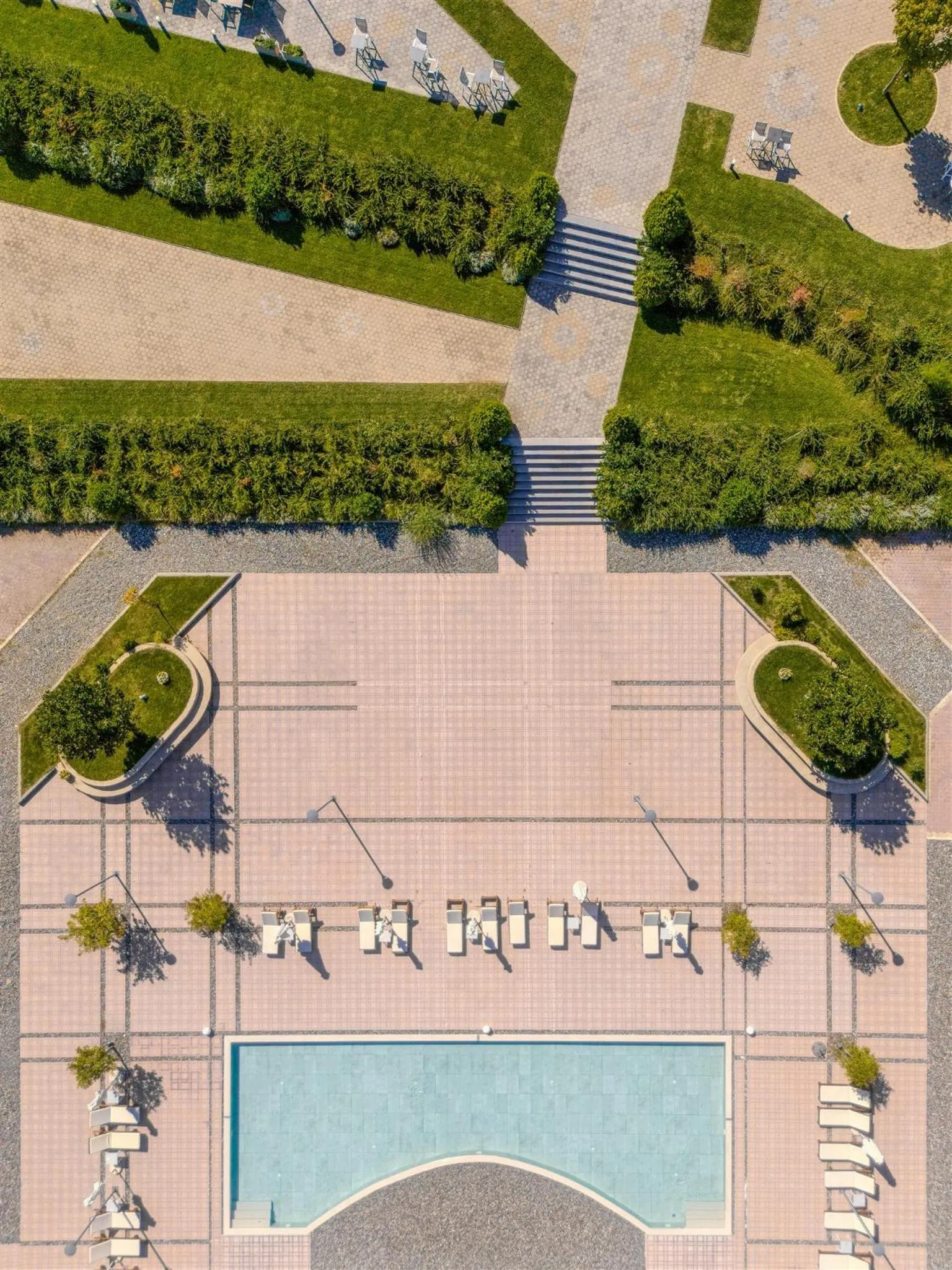 Swimming pool in The Lake Hotel