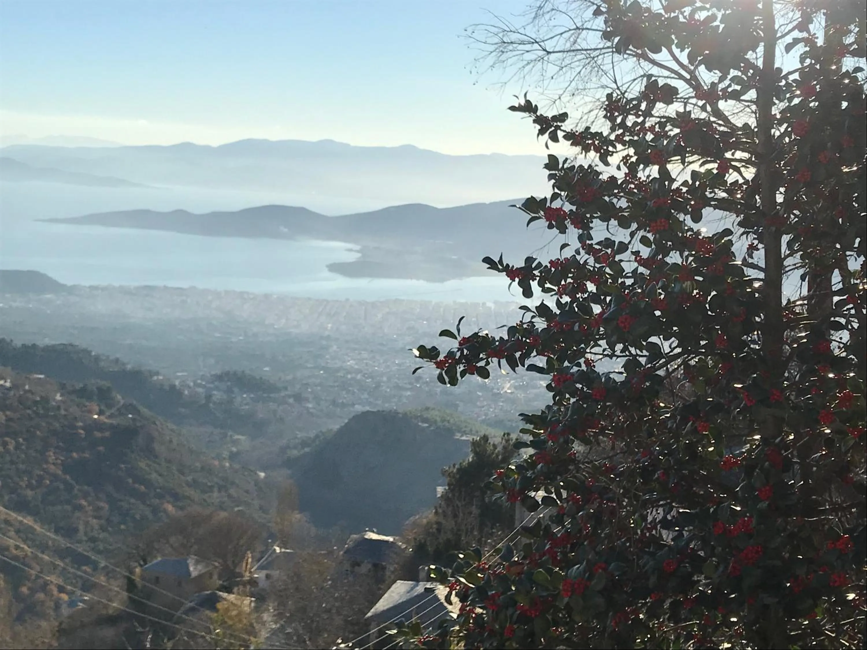 1822 Makrinitsa Suites