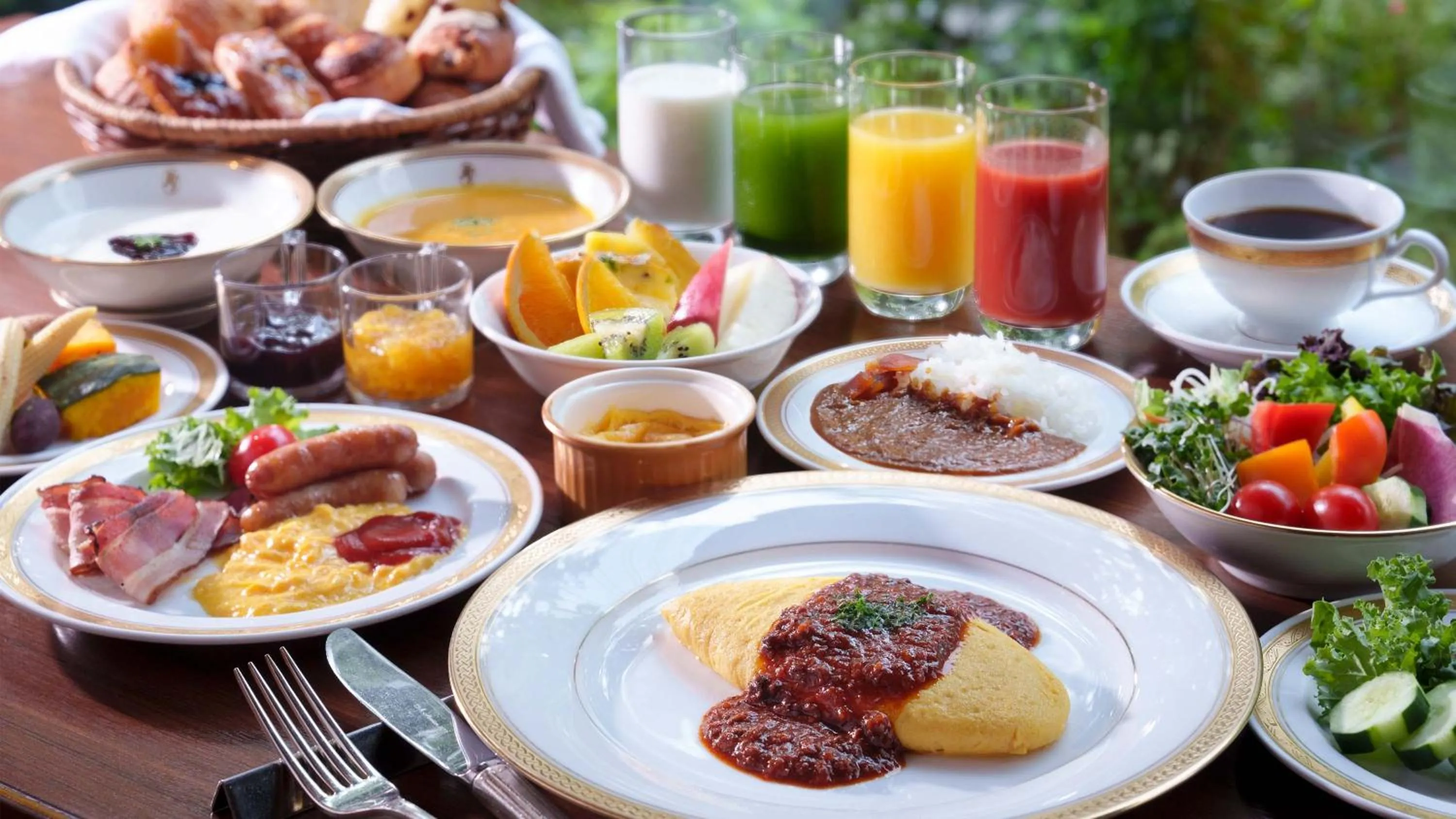 Buffet breakfast in Nishitetsu Grand Hotel