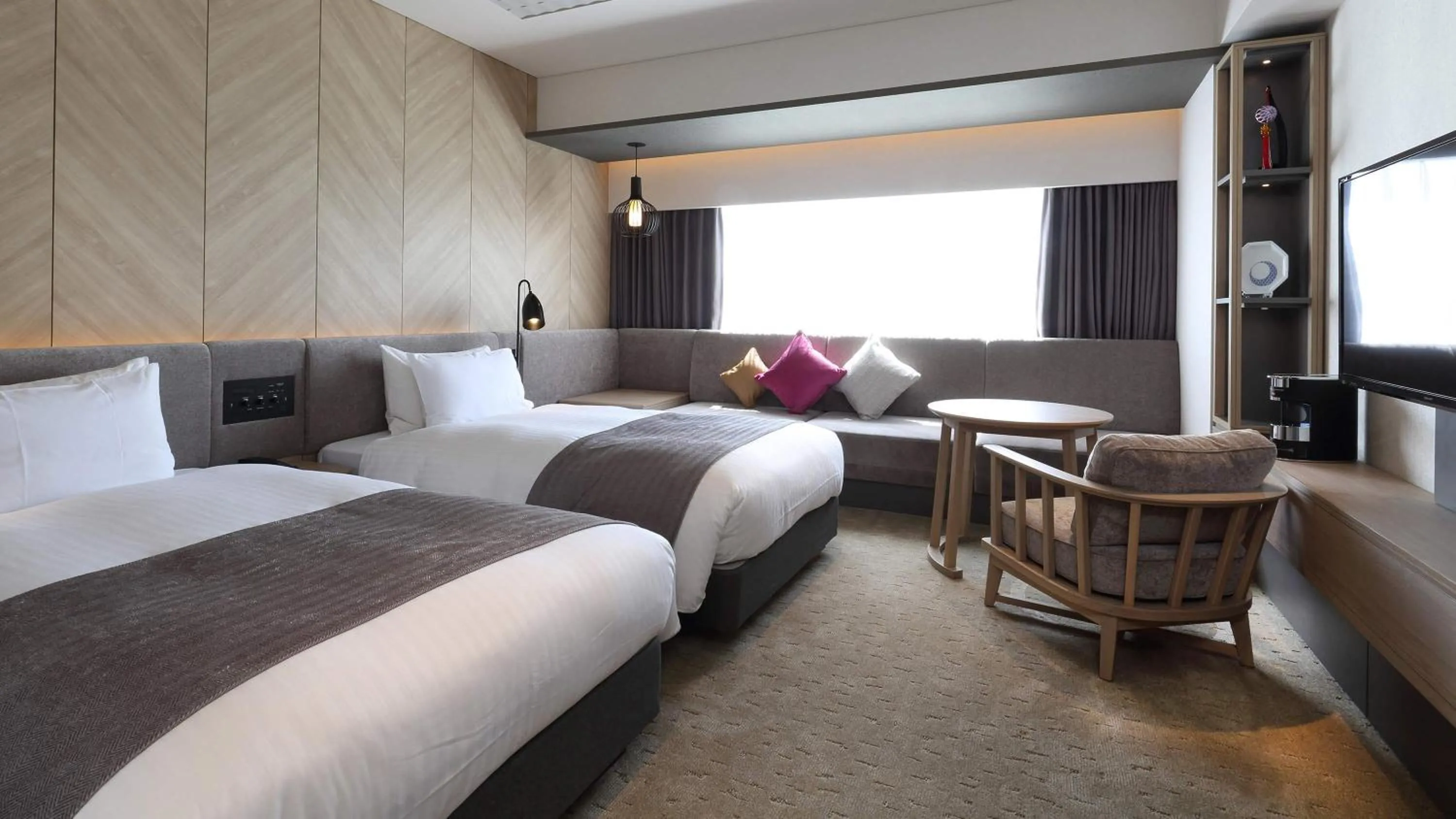 Photo of the whole room, Bed in Solaria Nishitetsu Hotel Fukuoka