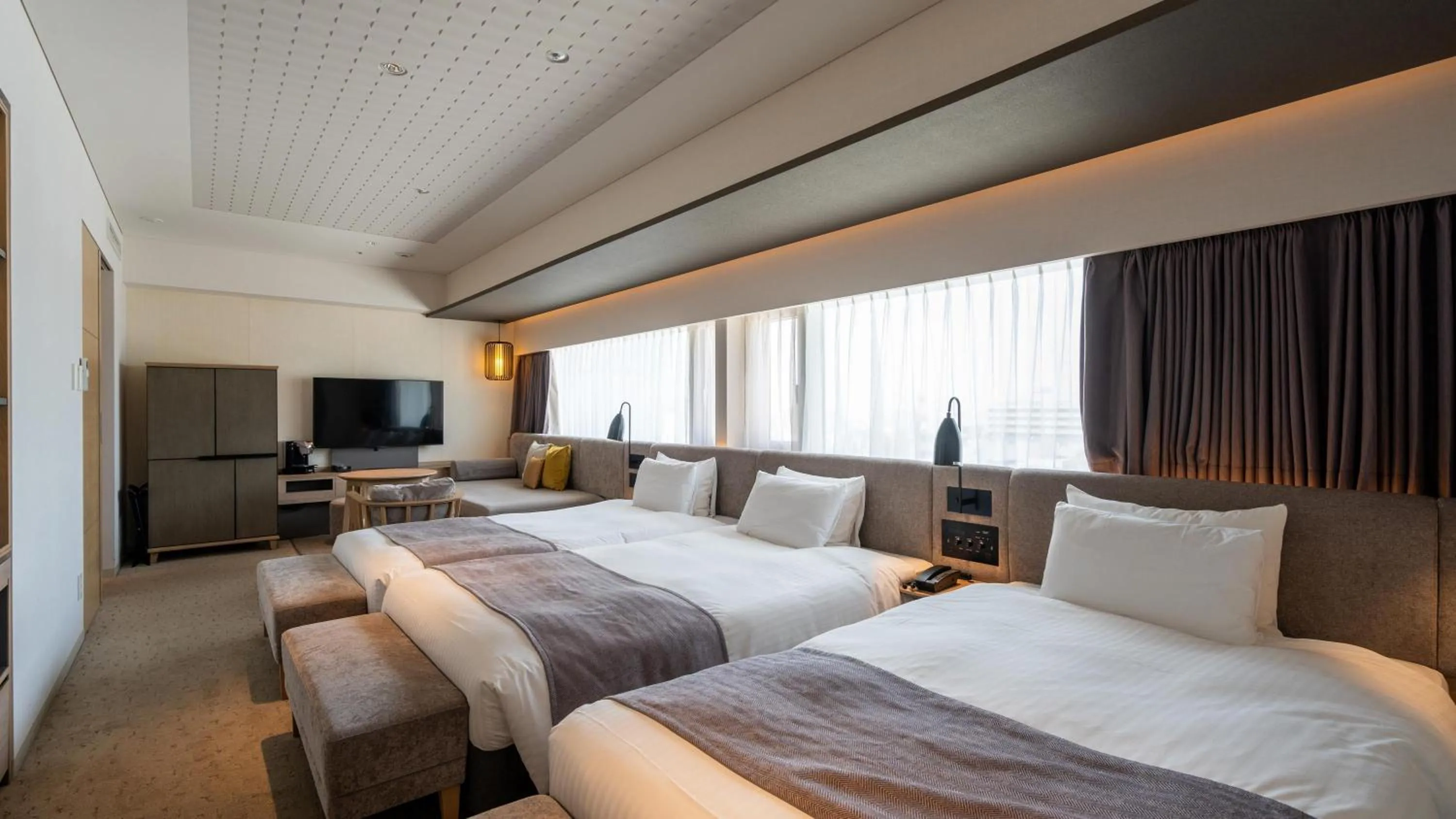 Photo of the whole room, Bed in Solaria Nishitetsu Hotel Fukuoka