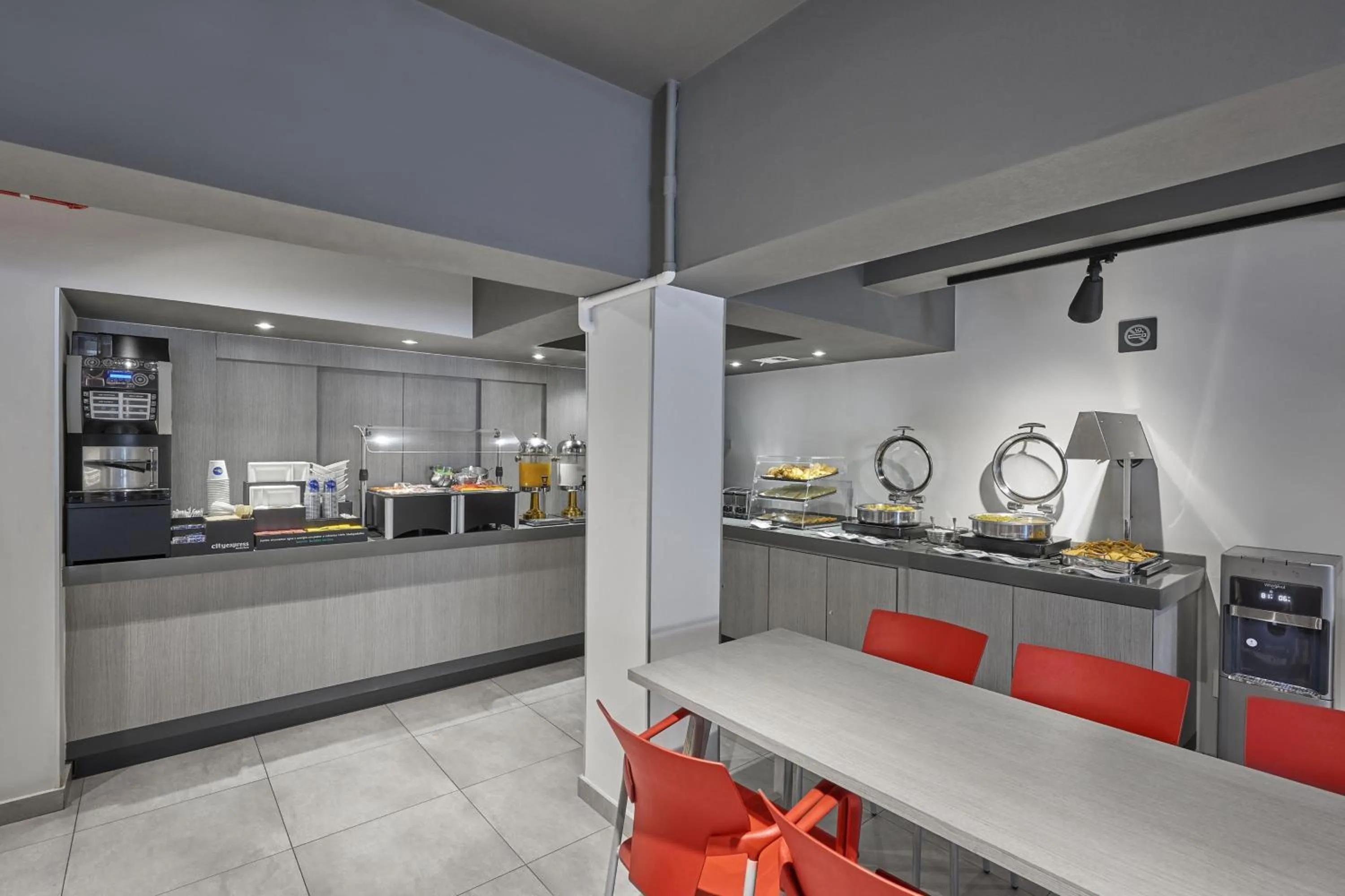 Breakfast in City Express Junior by Marriott Ciudad de México Sullivan