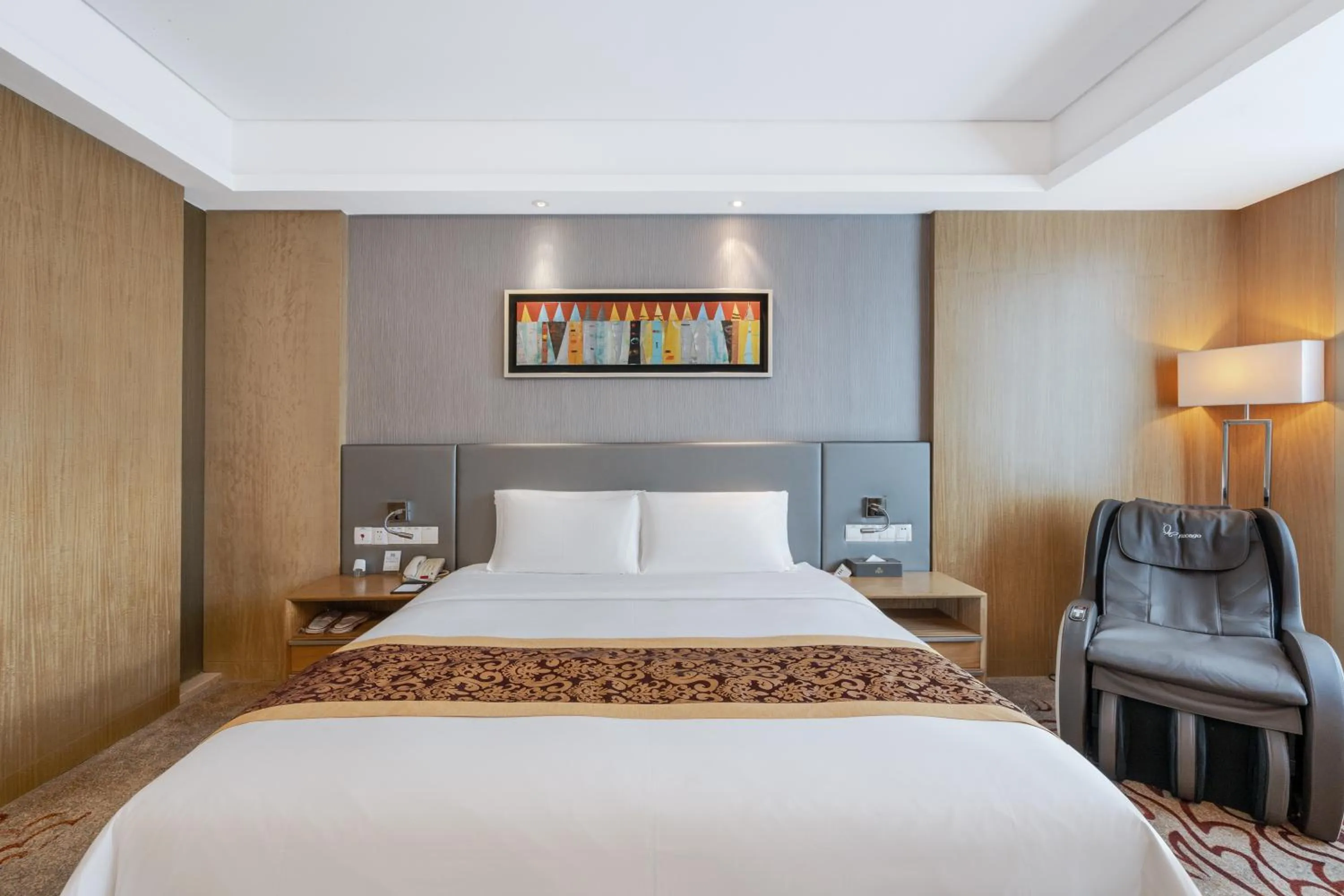 Bed in Pearl River International Hotel（International Textile City）