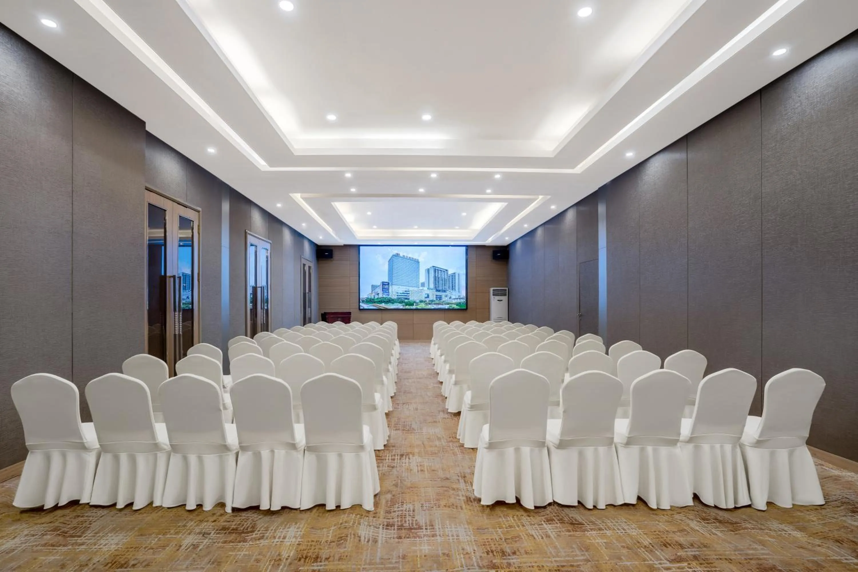 Meeting/conference room in Pearl River International Hotel（International Textile City）