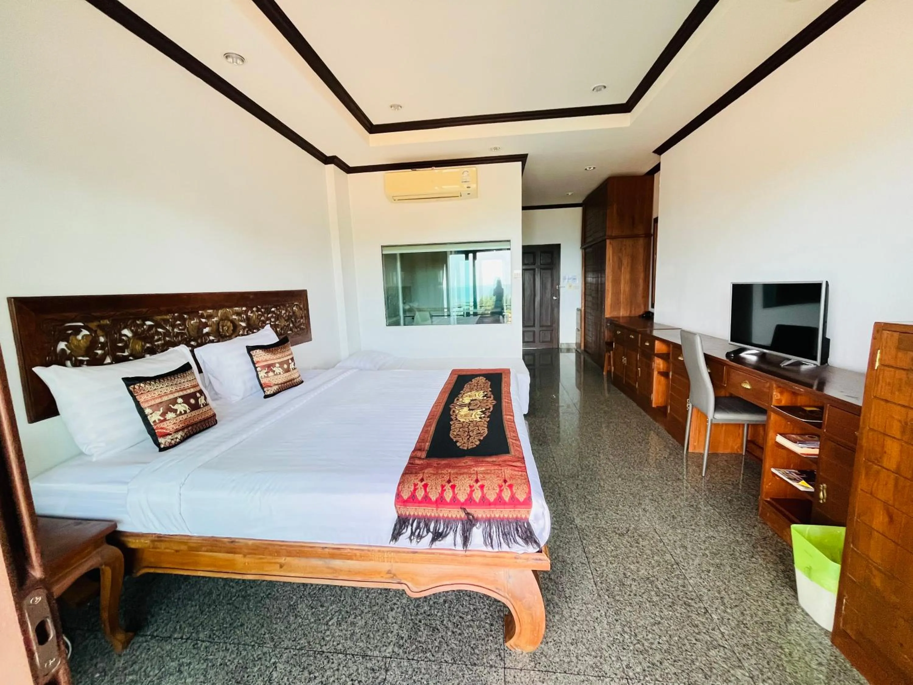 Property building, Bed in Poolsawat Villa - SHA Plus