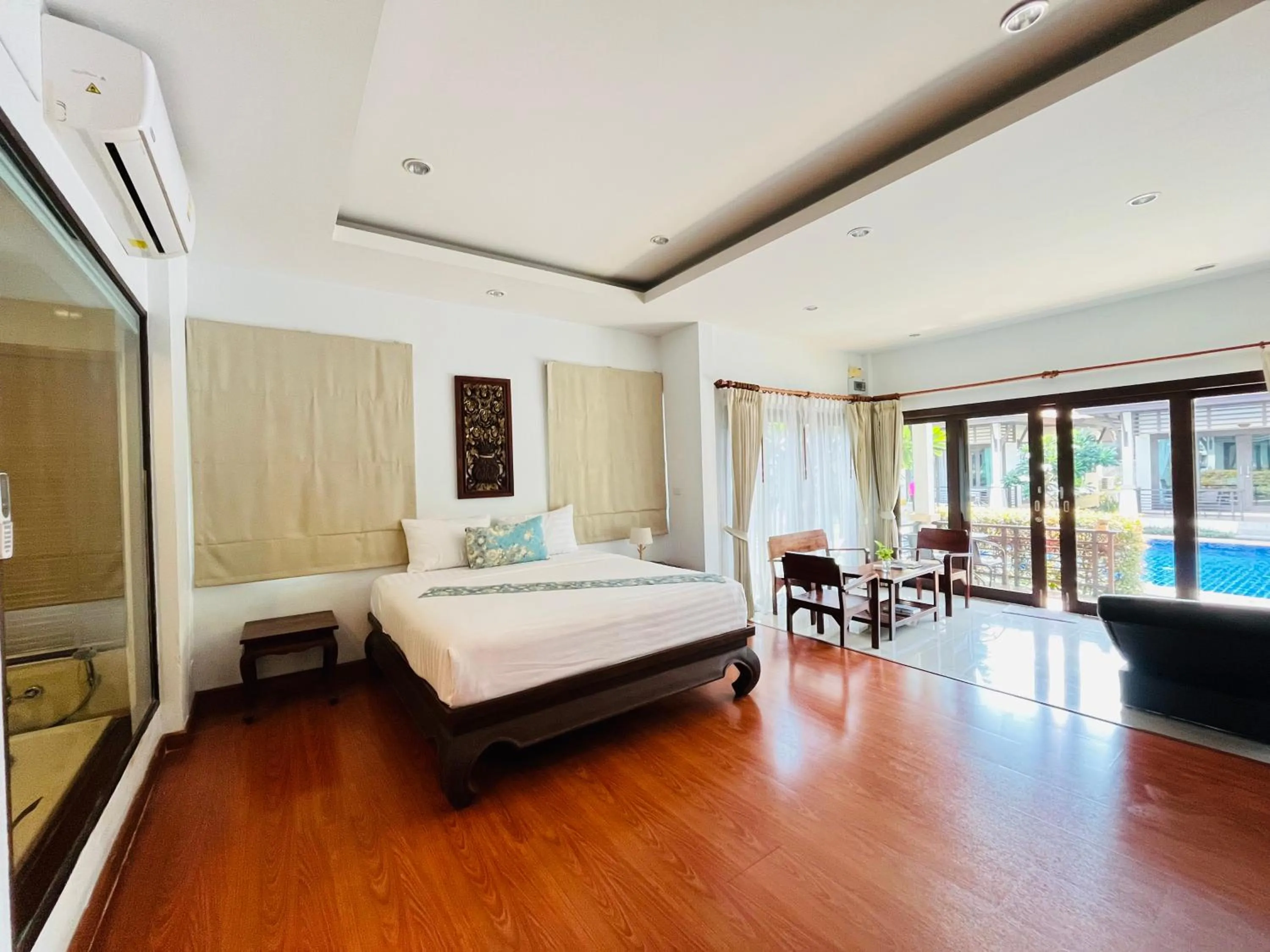 Property building, Bed in Poolsawat Villa - SHA Plus