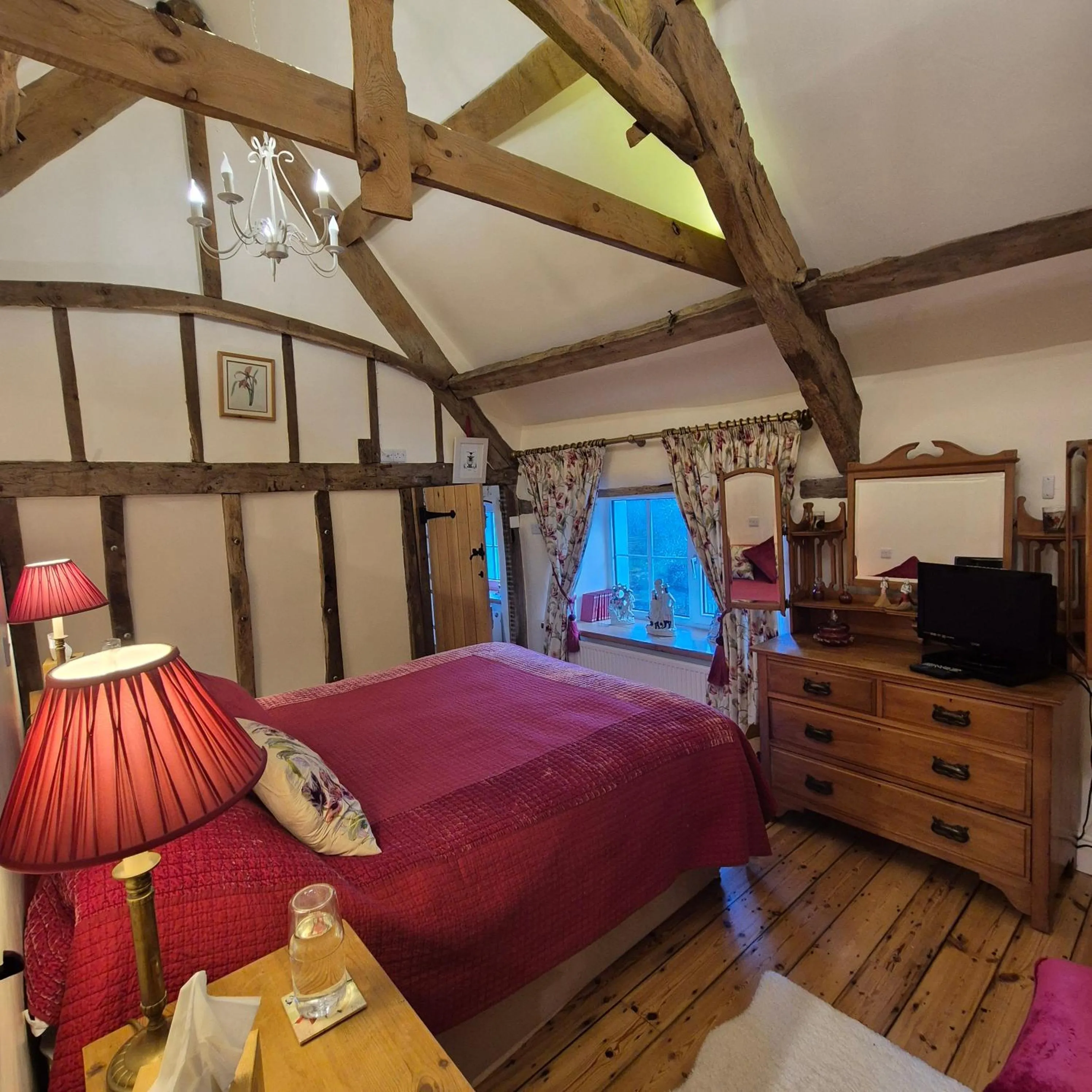 Bedroom, Bed in The Millers Cottage