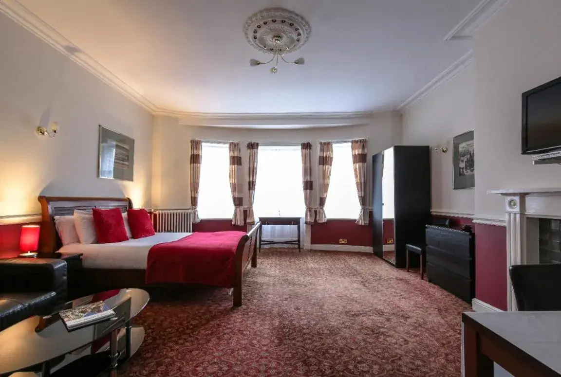 Studio Apartment in City Studios - Rodney Street Studio Apartment in City Studios - Rodney Street