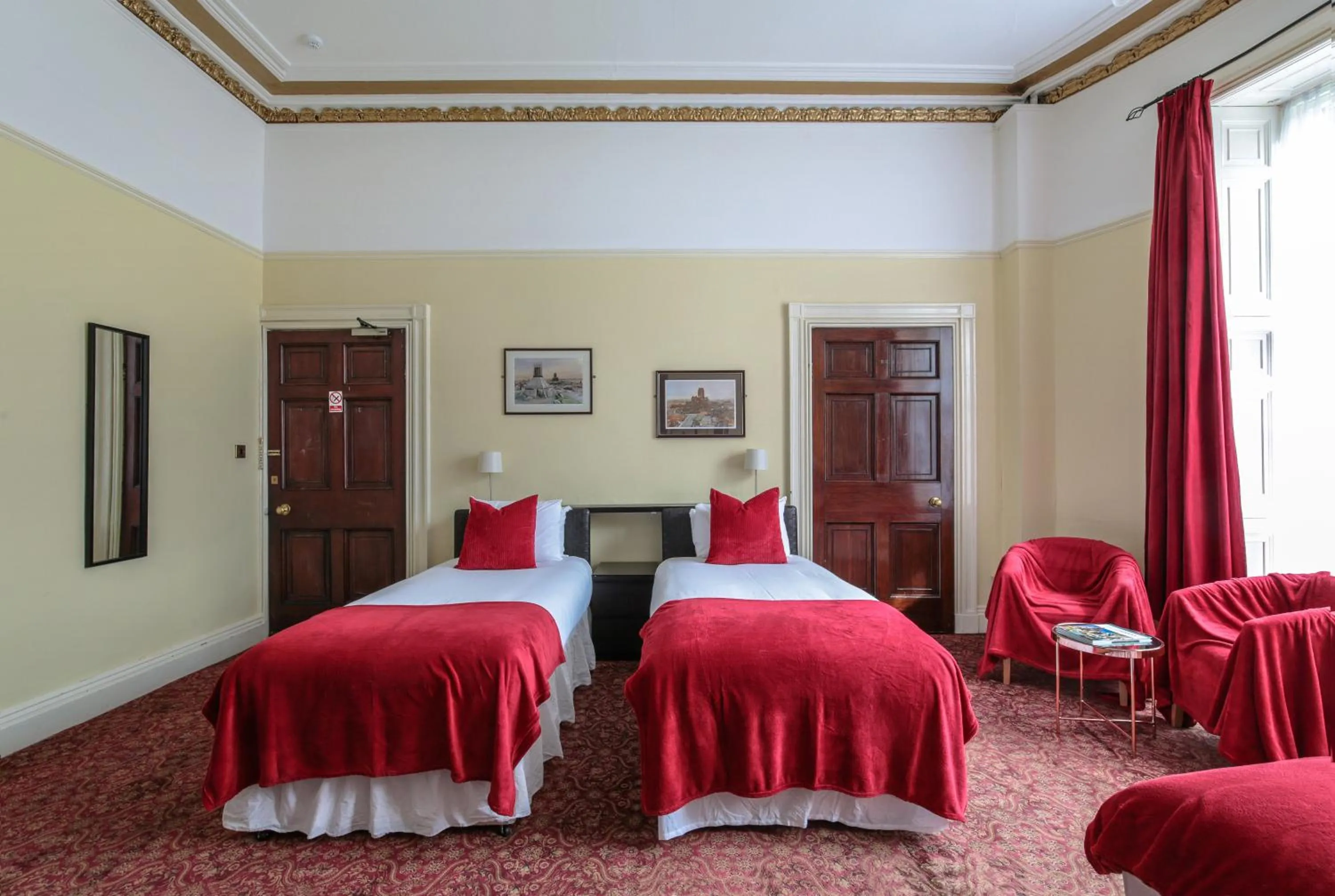 Bed in City Studios - Rodney Street