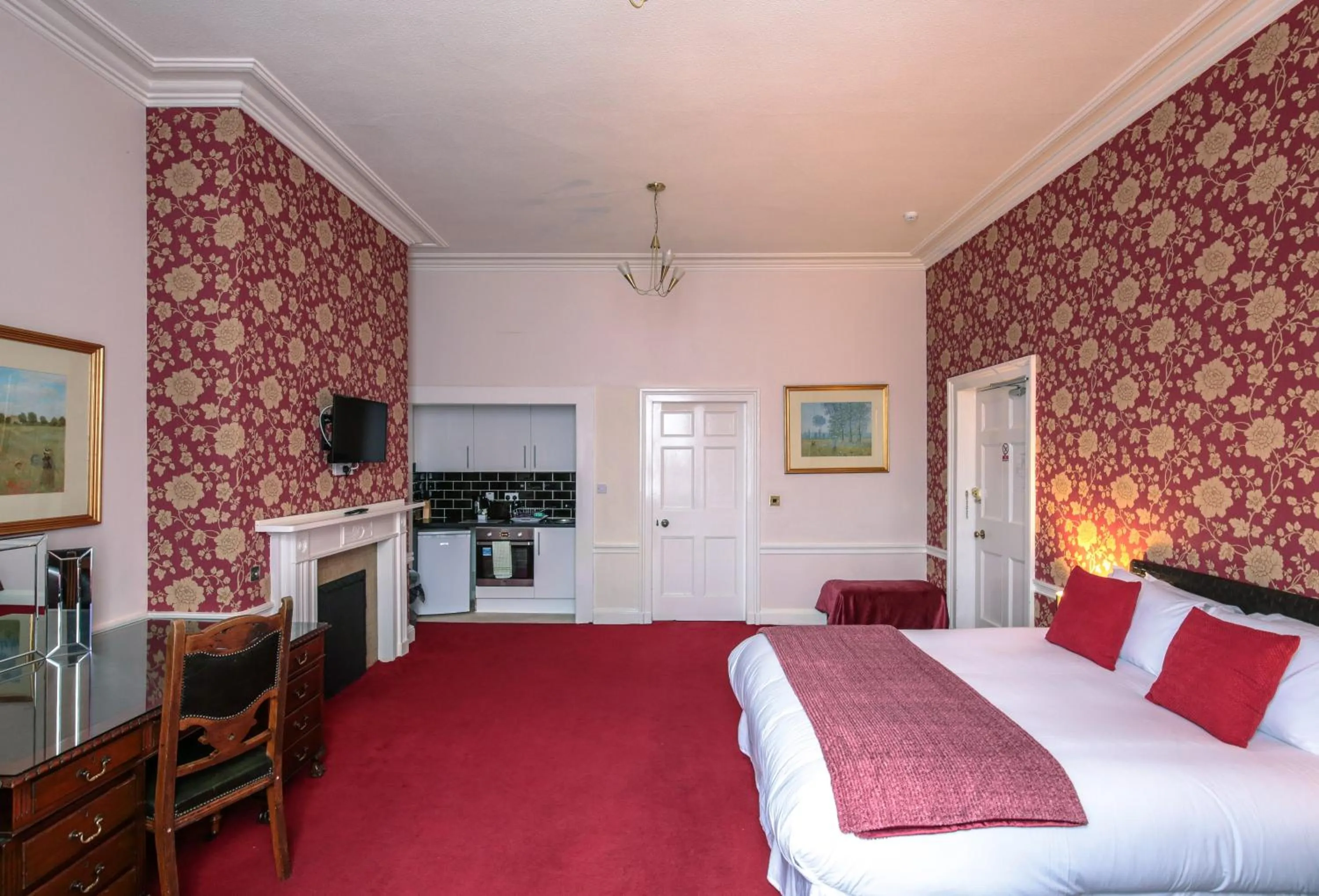 Bed in City Studios - Rodney Street