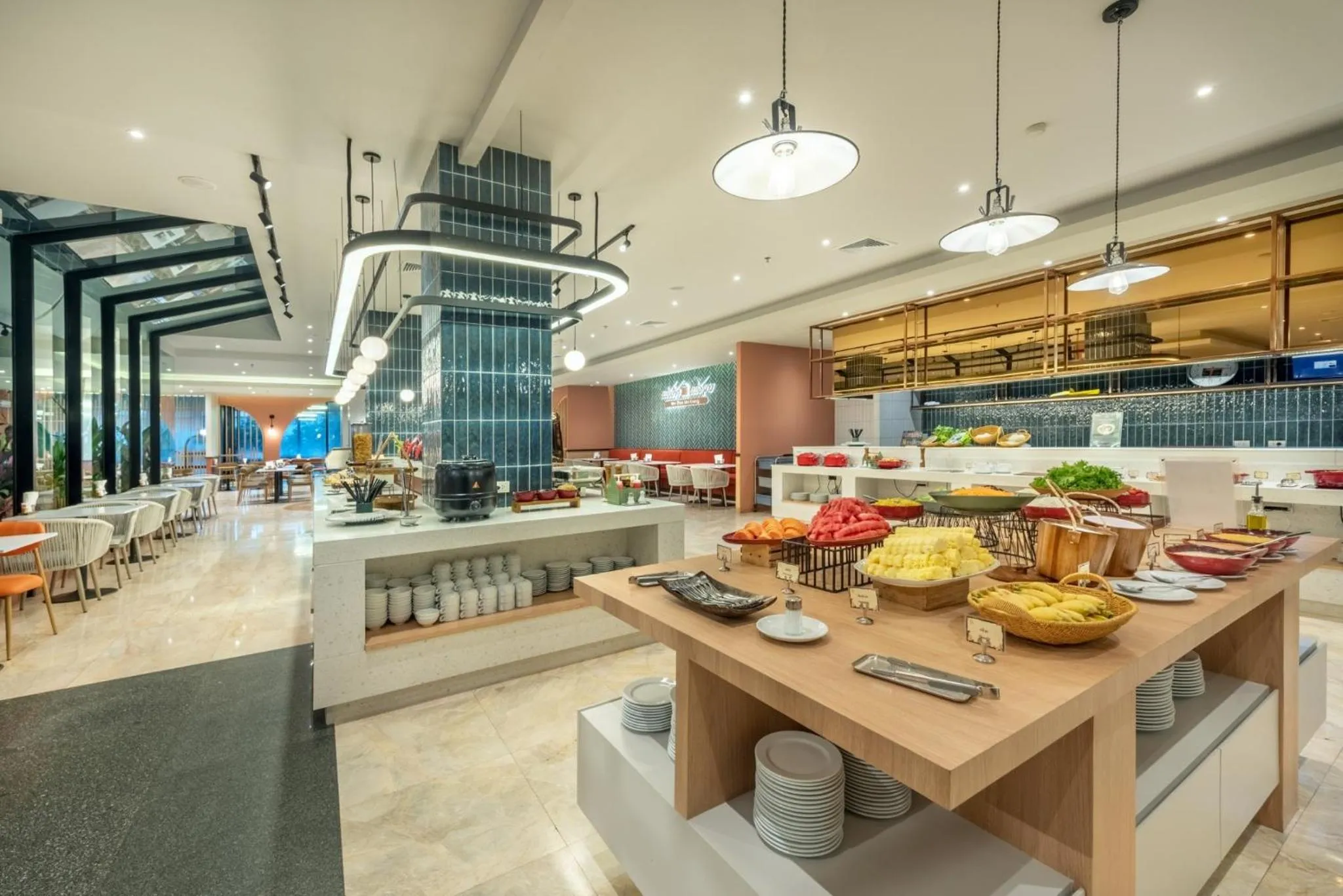 Restaurant/places to eat in Buri Sriphu Hotel