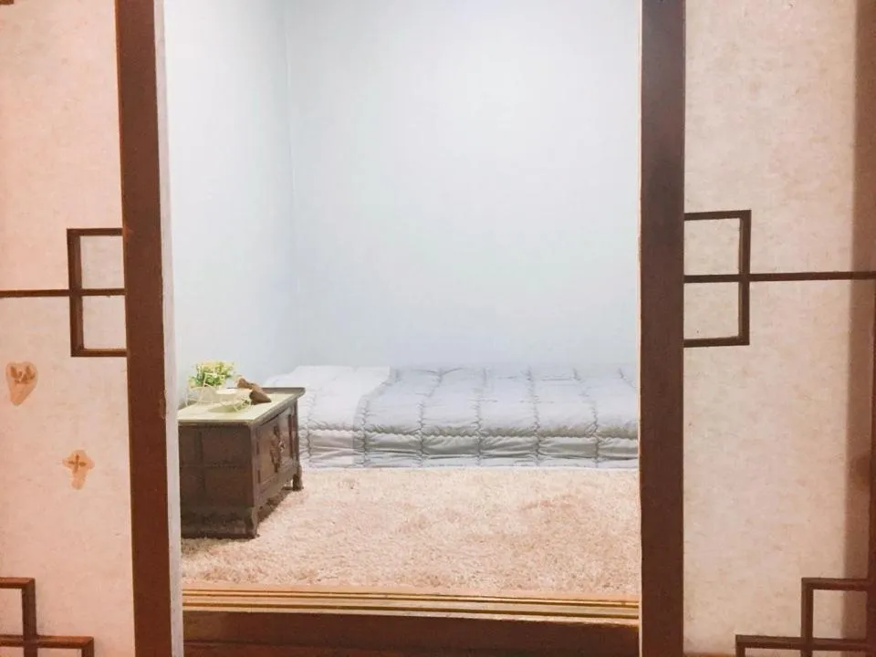 ICOS Guesthouse 1 - Female Only