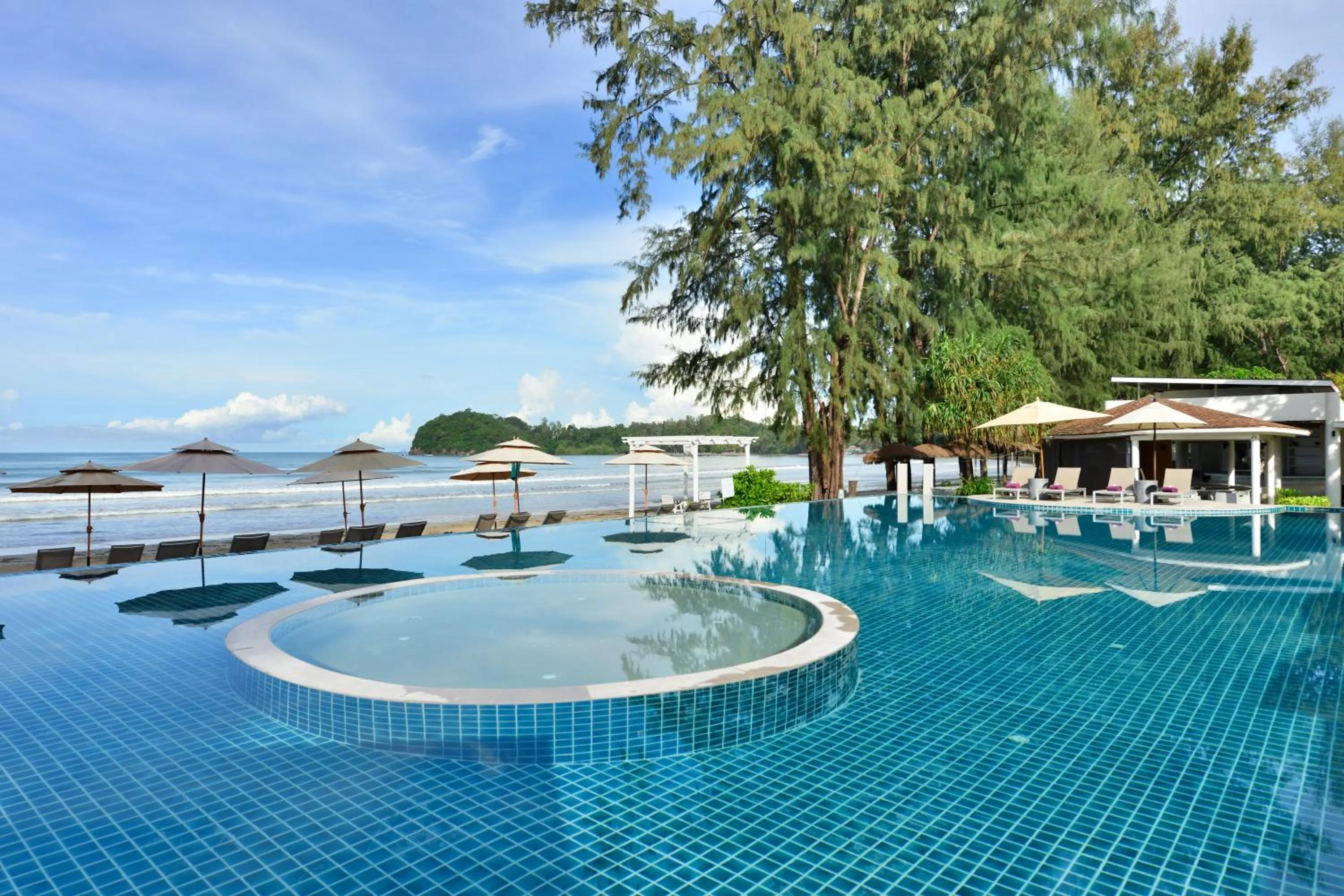 Swimming pool in Twin Lotus Resort and Spa - SHA Plus - Adult Only "November - April"