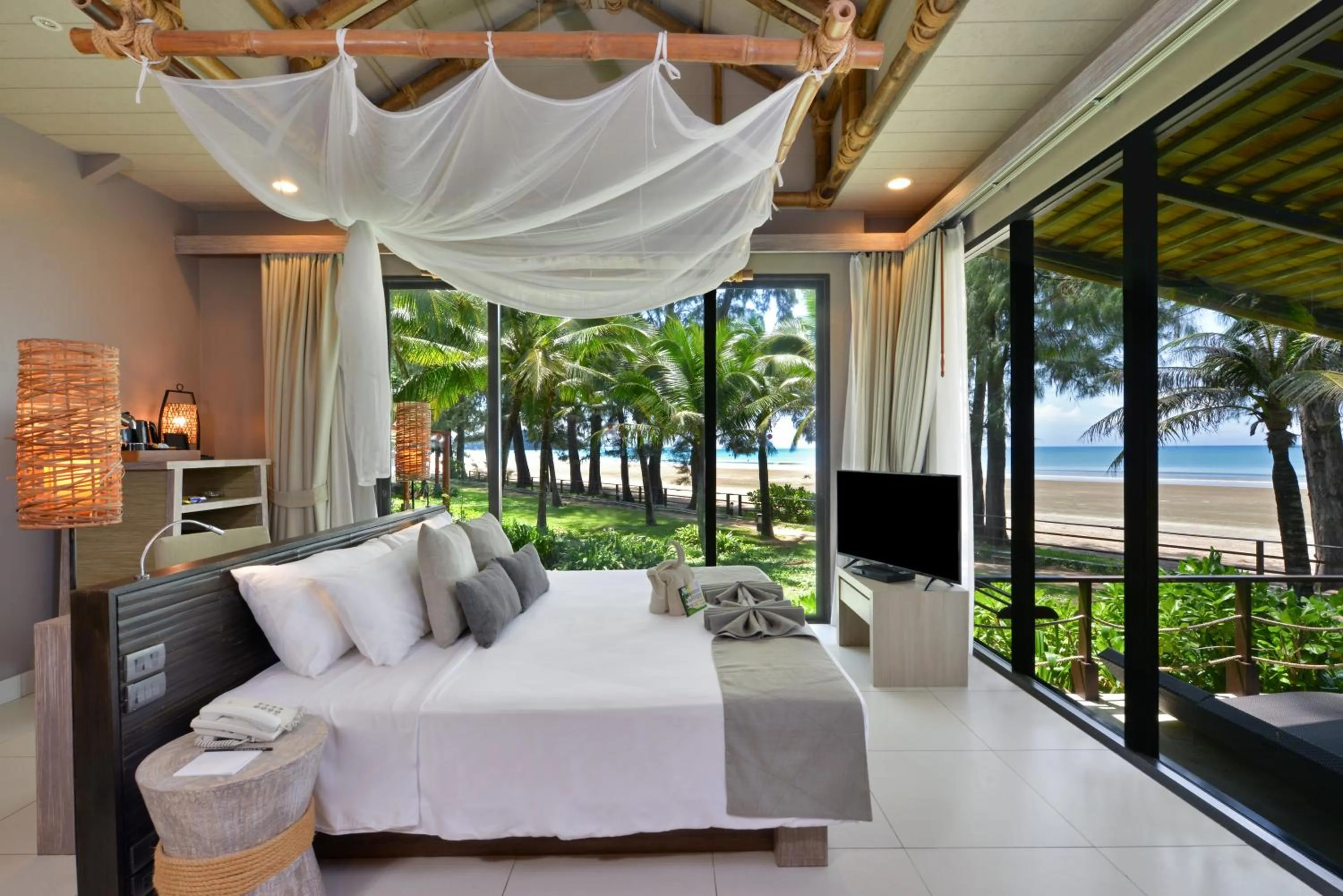 Sea view, Bed in Twin Lotus Resort and Spa - SHA Plus - Adult Only "November - April"