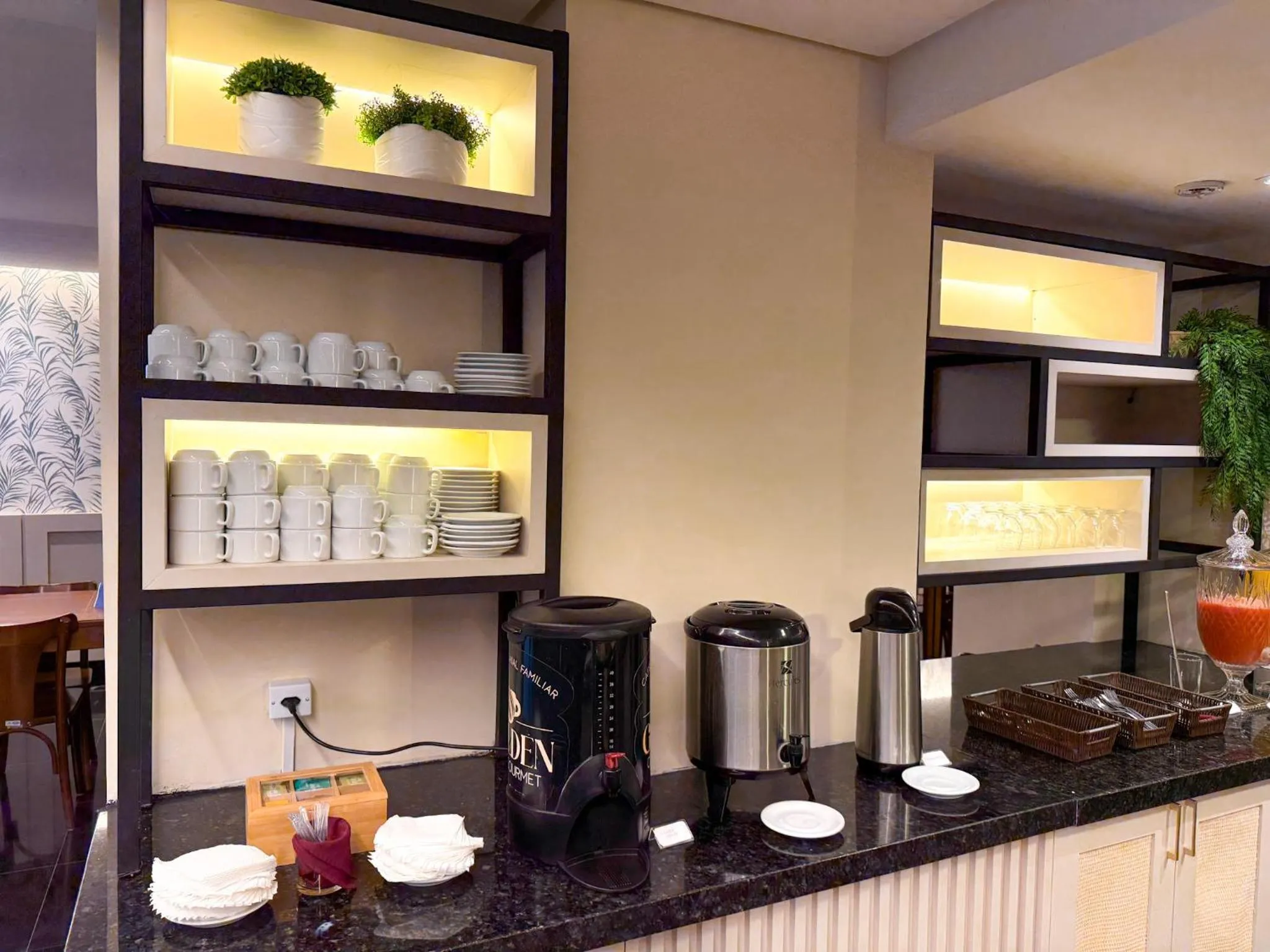 Breakfast in Vivence Suítes Hotel Palmas