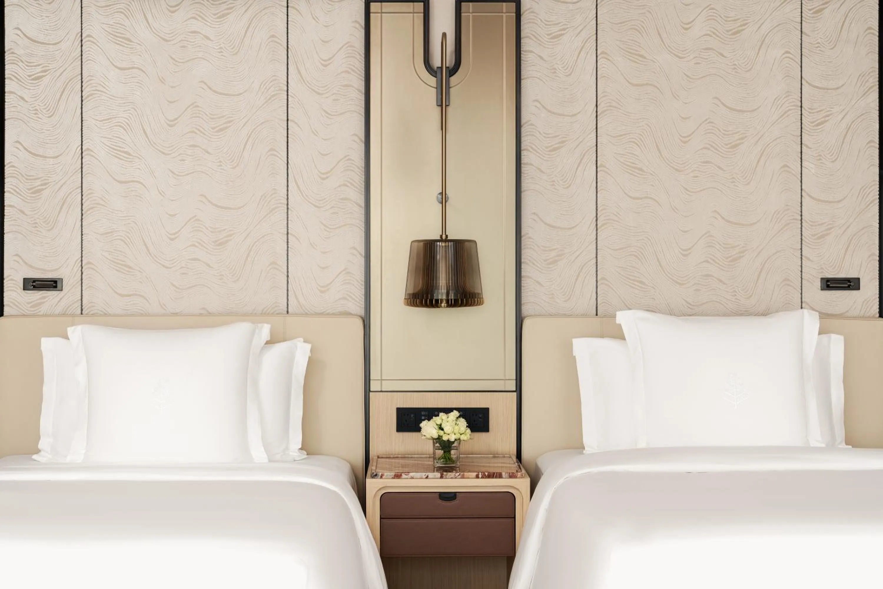 Bed in Four Seasons Hotel Guangzhou