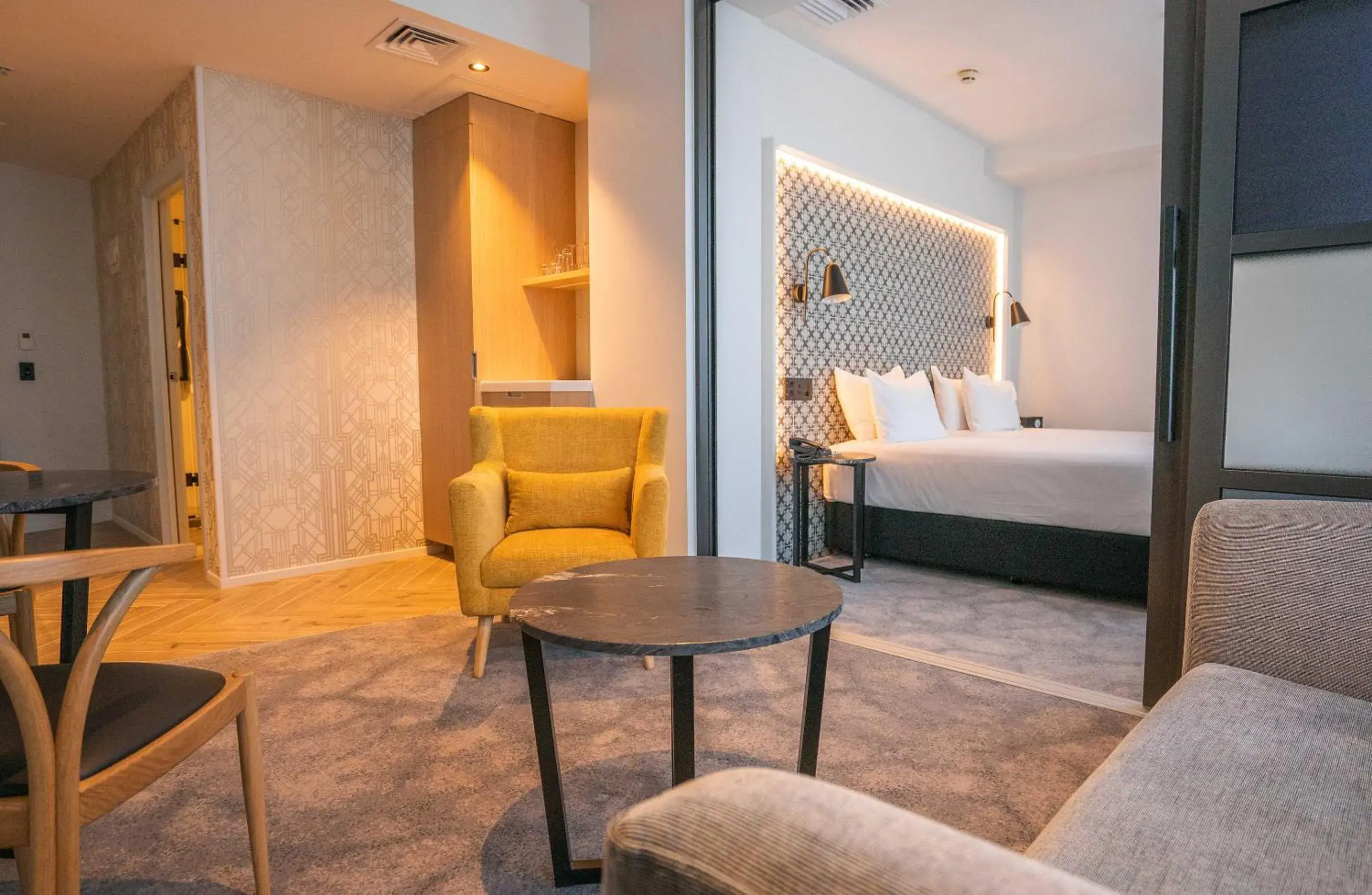 Premier Split King in Legacy Airedale Hotel Auckland Premier Split King in Legacy Airedale Hotel Auckland