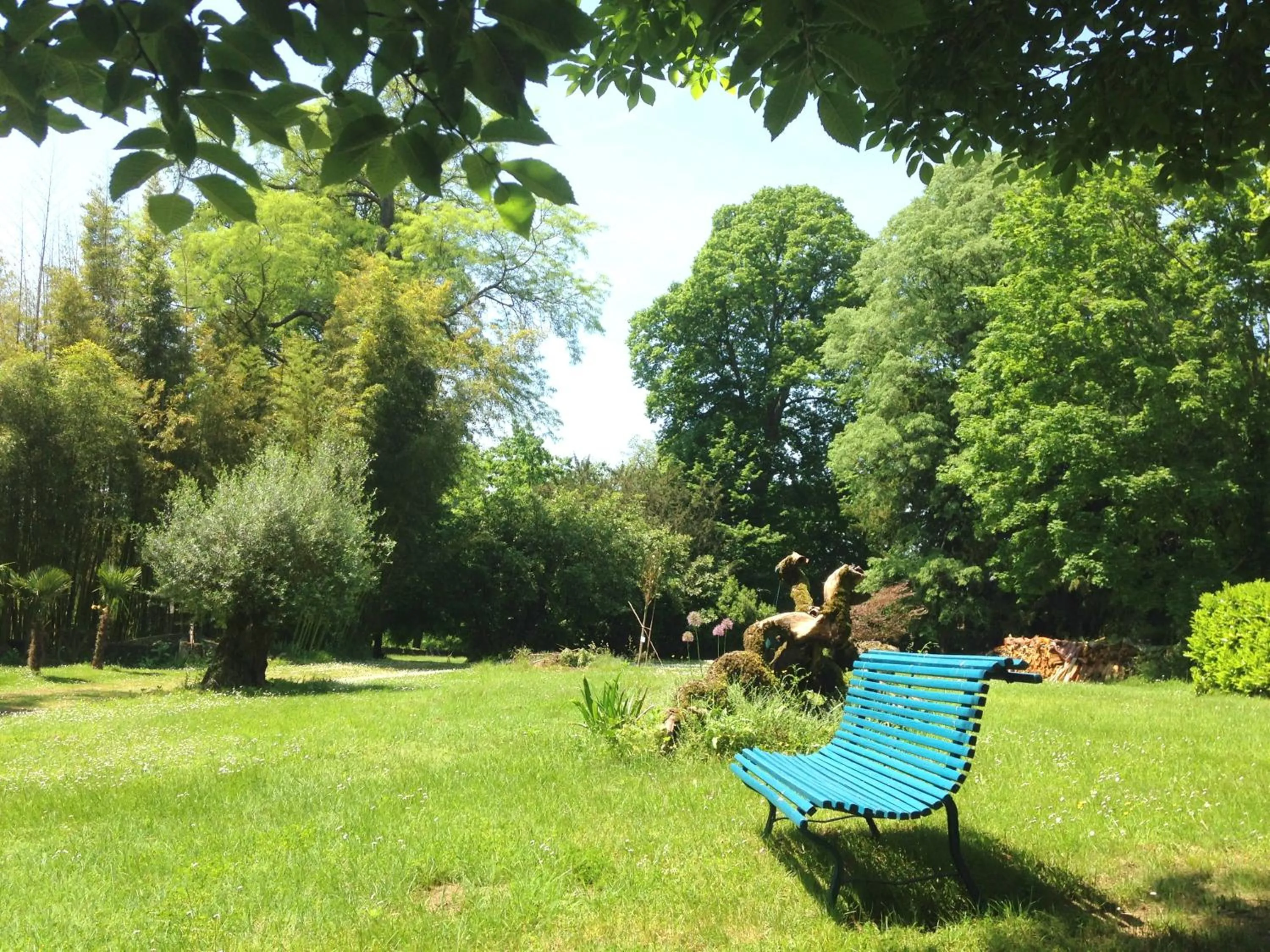 Garden in La Rebière d'Or, B&B et Gîte