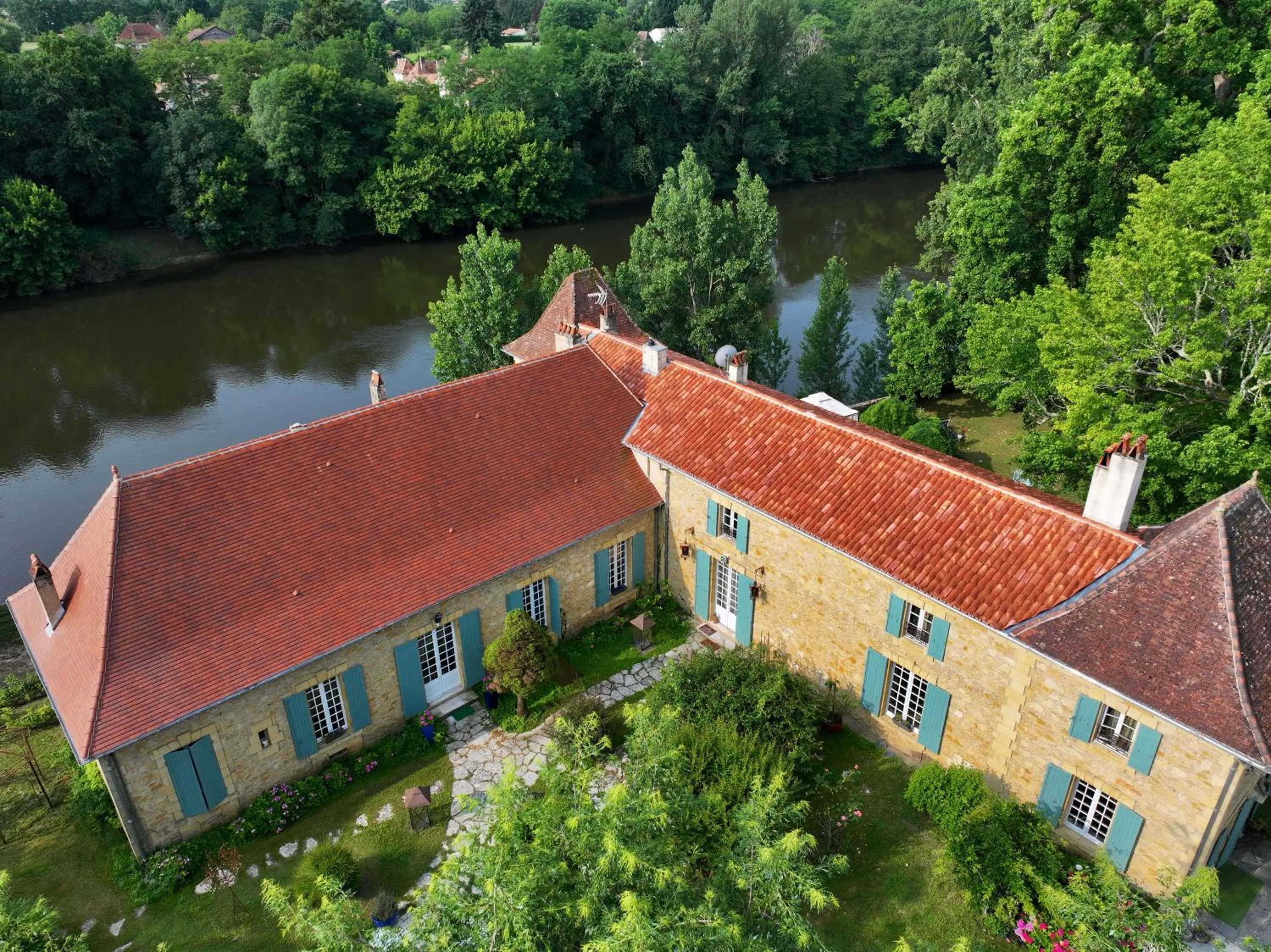 Property building in La Rebière d'Or, B&B et Gîte
