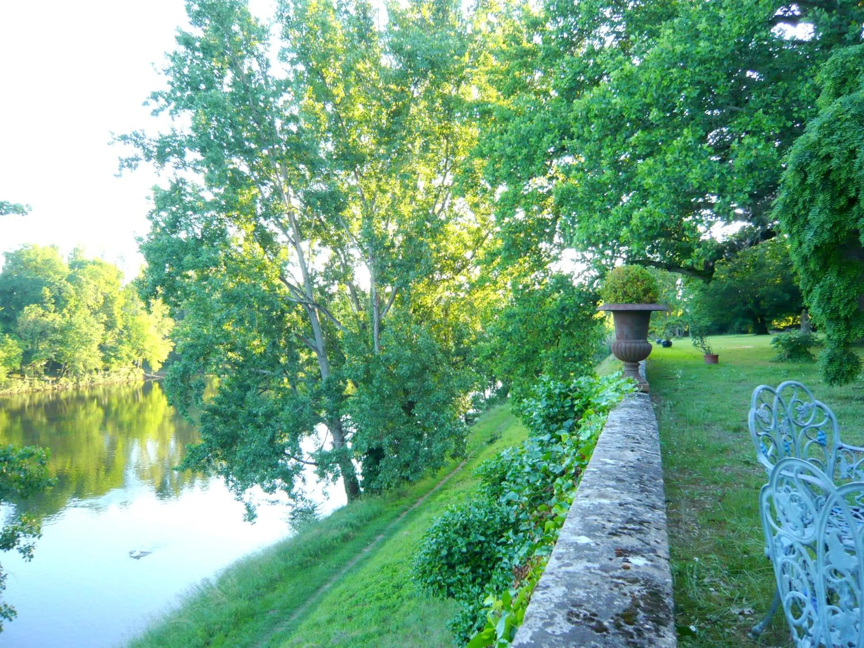 River view in La Rebière d'Or, B&B et Gîte