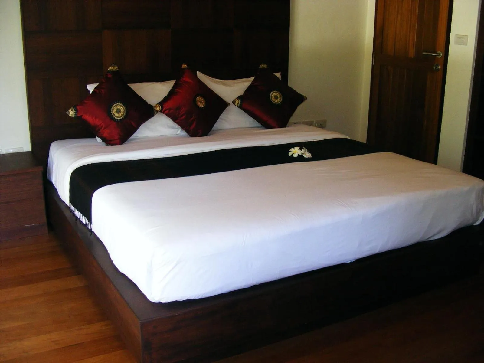 Bed in Baan Nana Villa